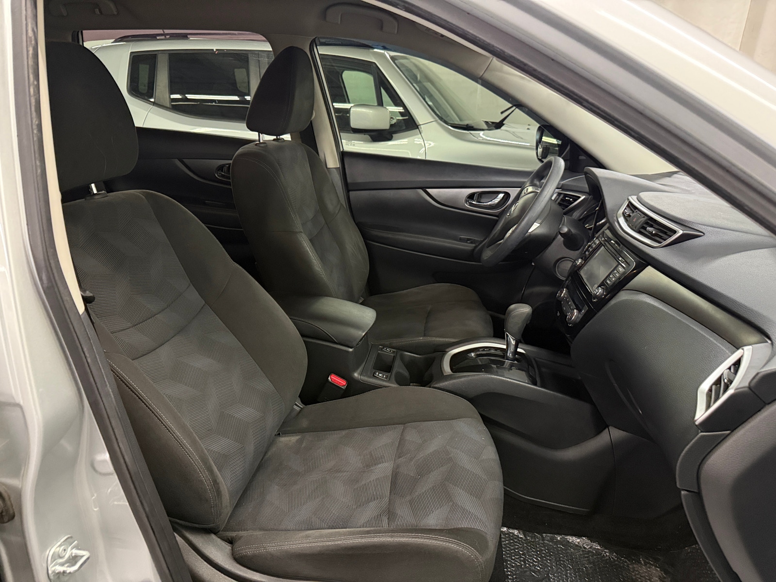 Thumbnail: 2015 Nissan Rogue - 2