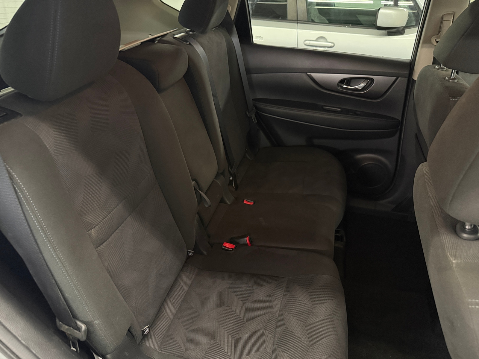 Thumbnail: 2015 Nissan Rogue - 6