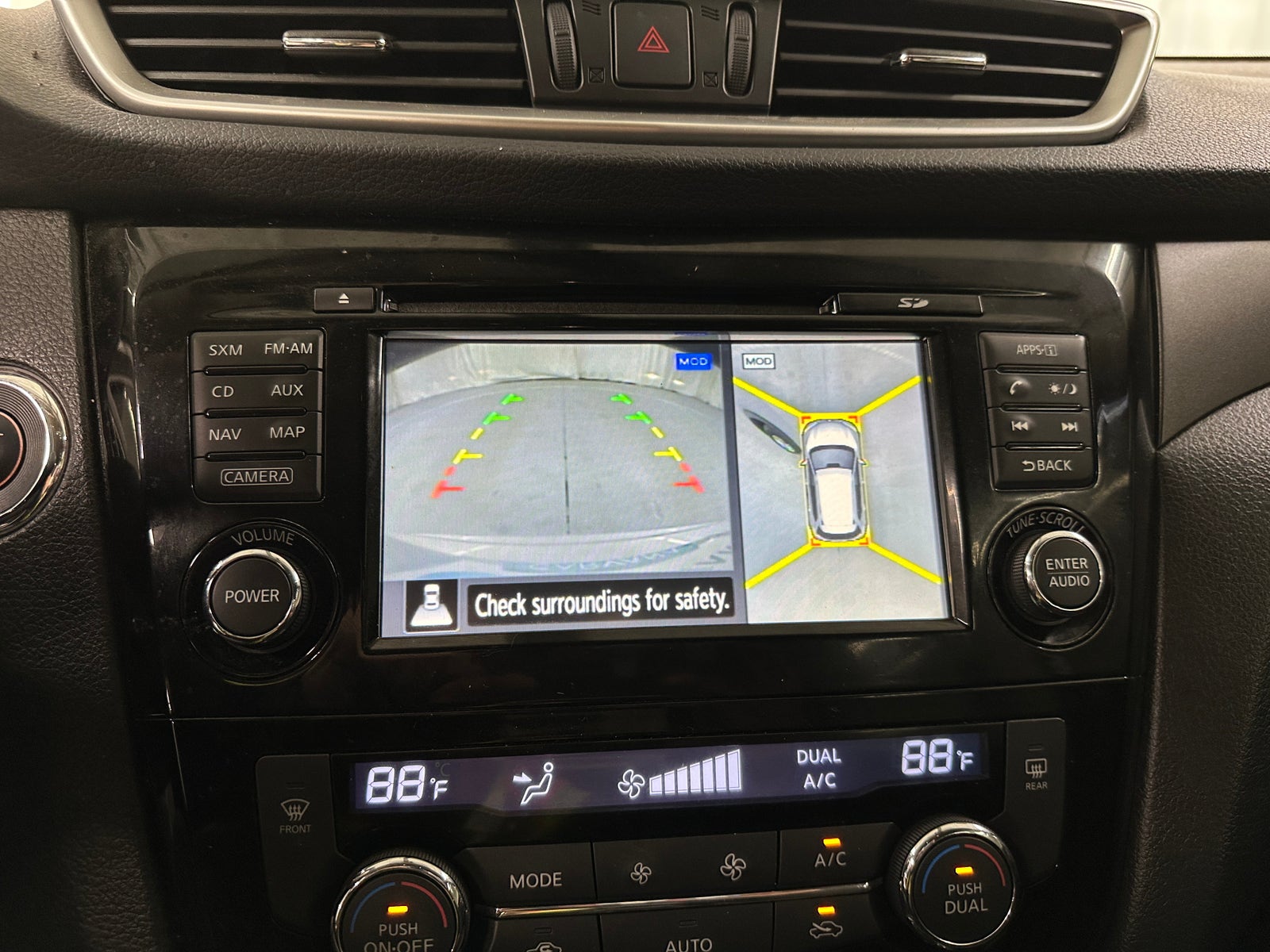 Thumbnail: 2015 Nissan Rogue - 4