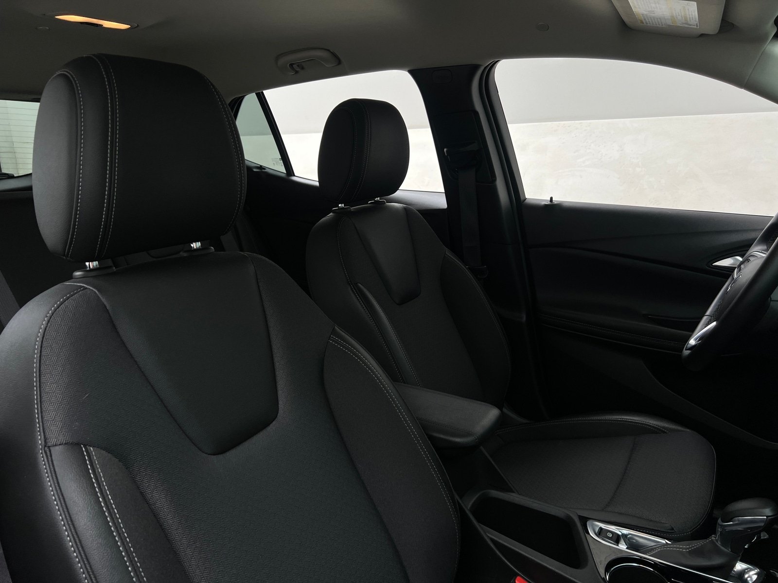 Thumbnail: 2025 Buick Encore GX - 2