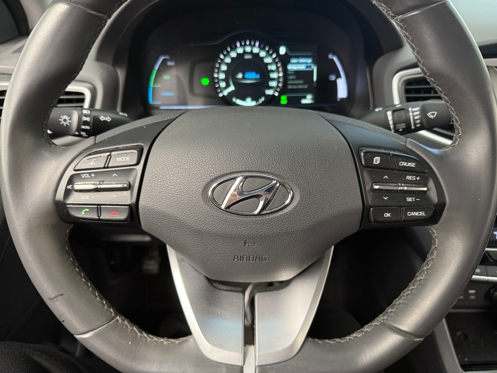 Thumbnail: 2017 Hyundai Ioniq - 5