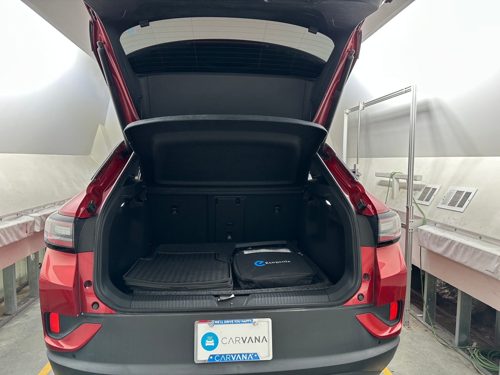 Thumbnail: 2023 Volkswagen ID.4 - 6