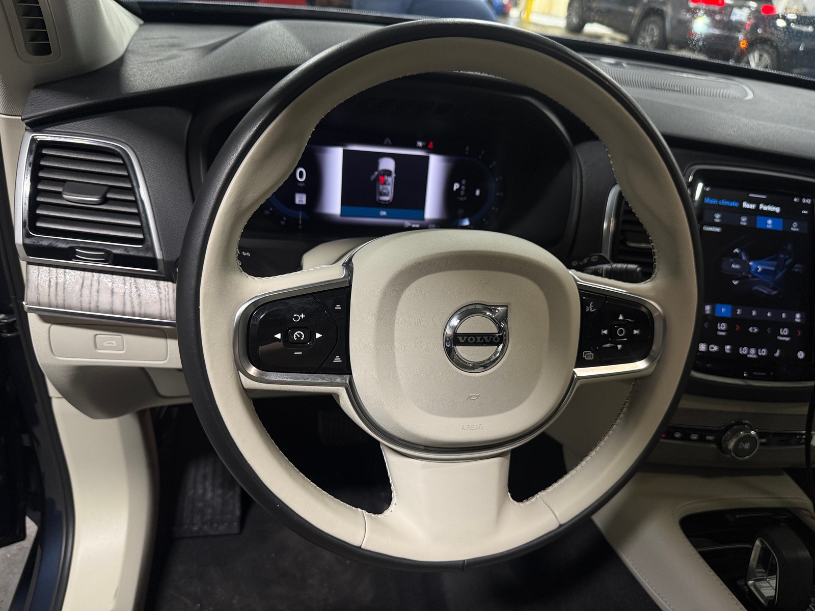 Thumbnail: 2023 Volvo XC90 - 4