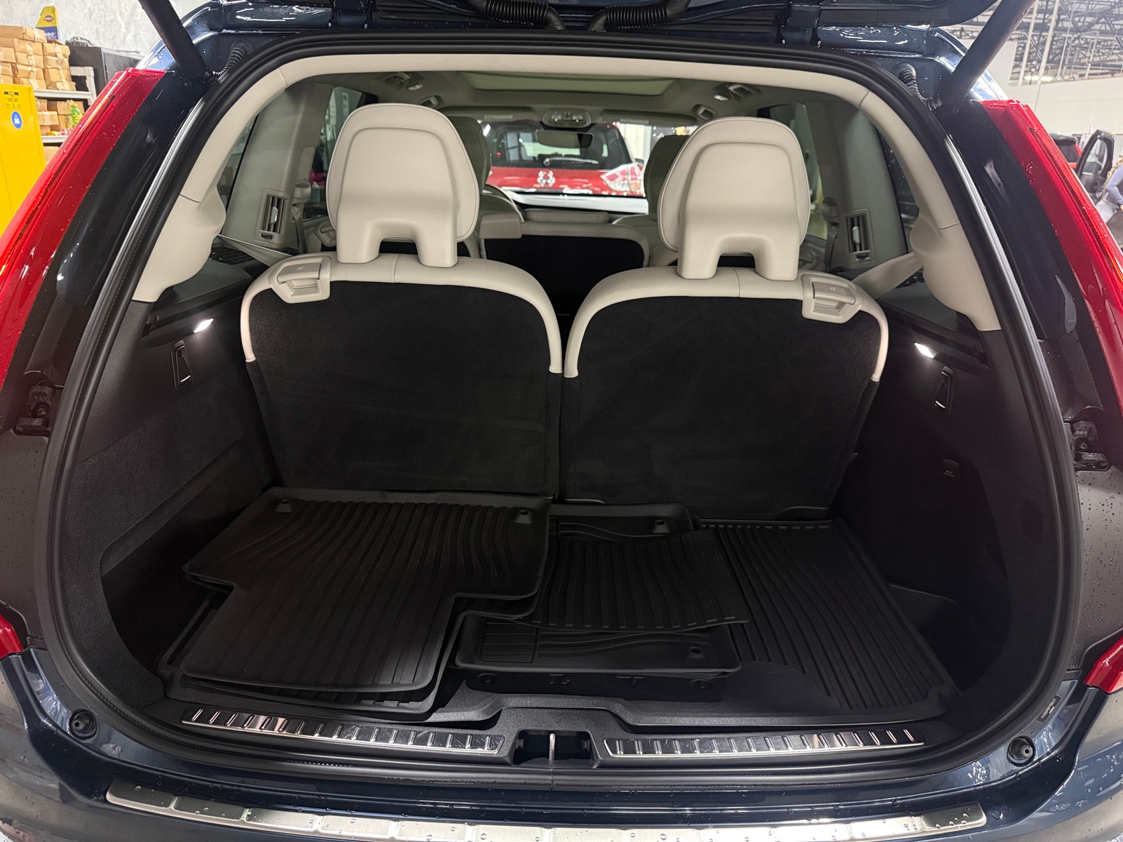 Thumbnail: 2023 Volvo XC90 - 6