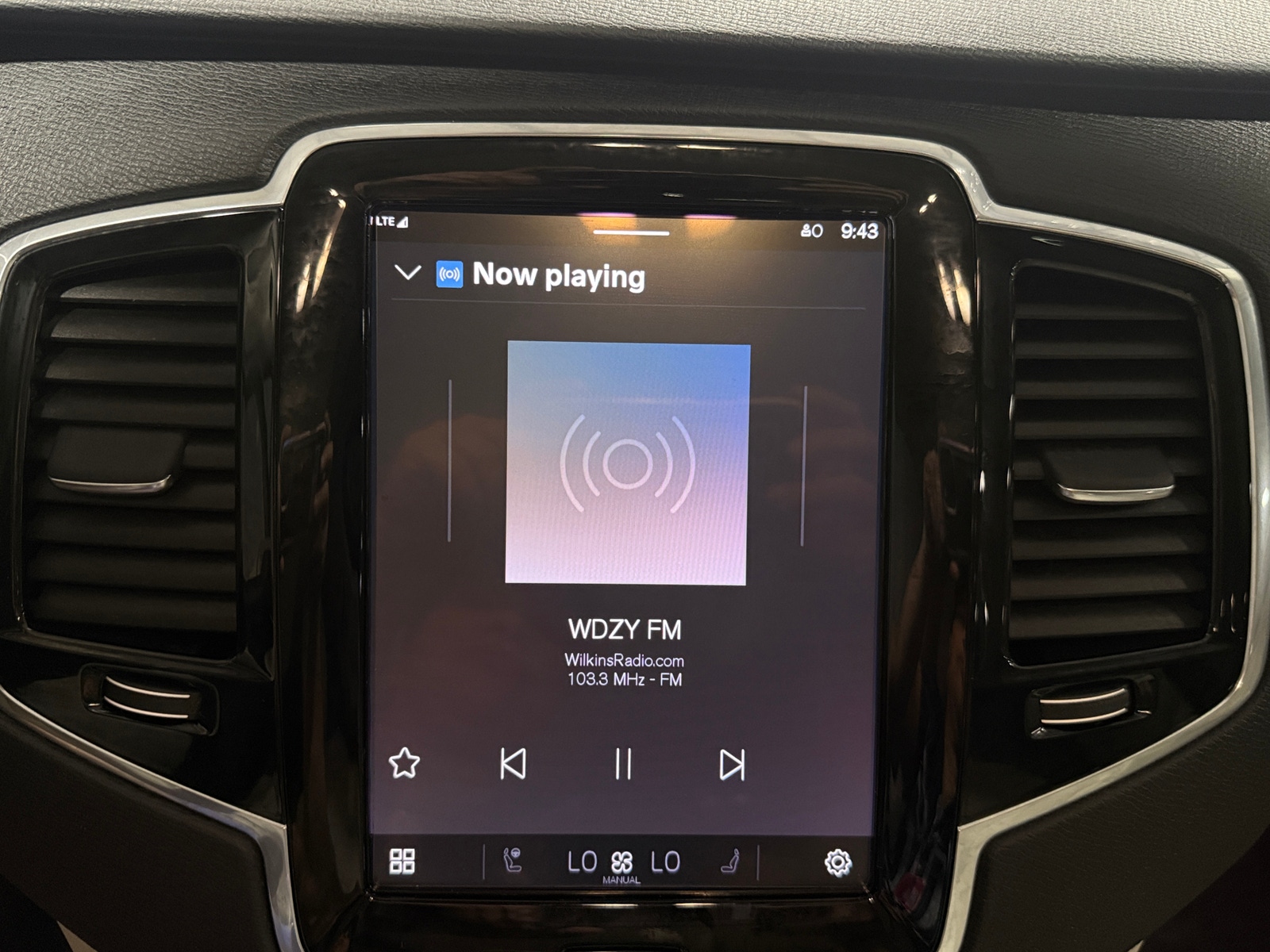 Thumbnail: 2023 Volvo XC90 - 3