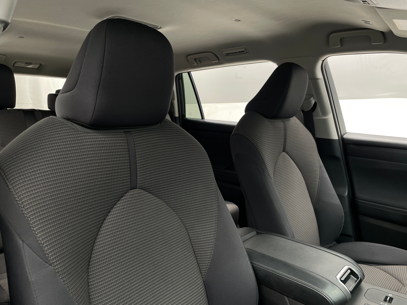 Thumbnail: 2025 Toyota Highlander - 2