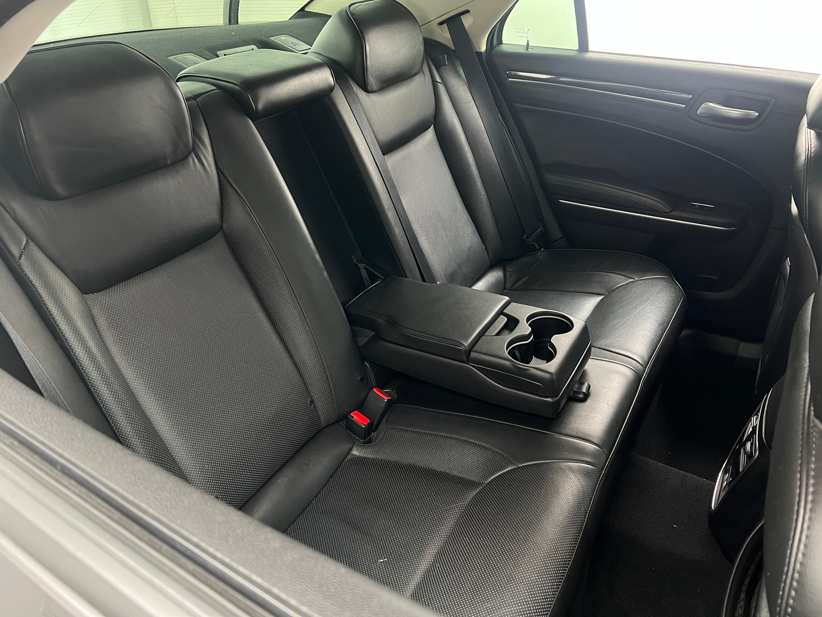 Thumbnail: 2019 Chrysler 300 - 5