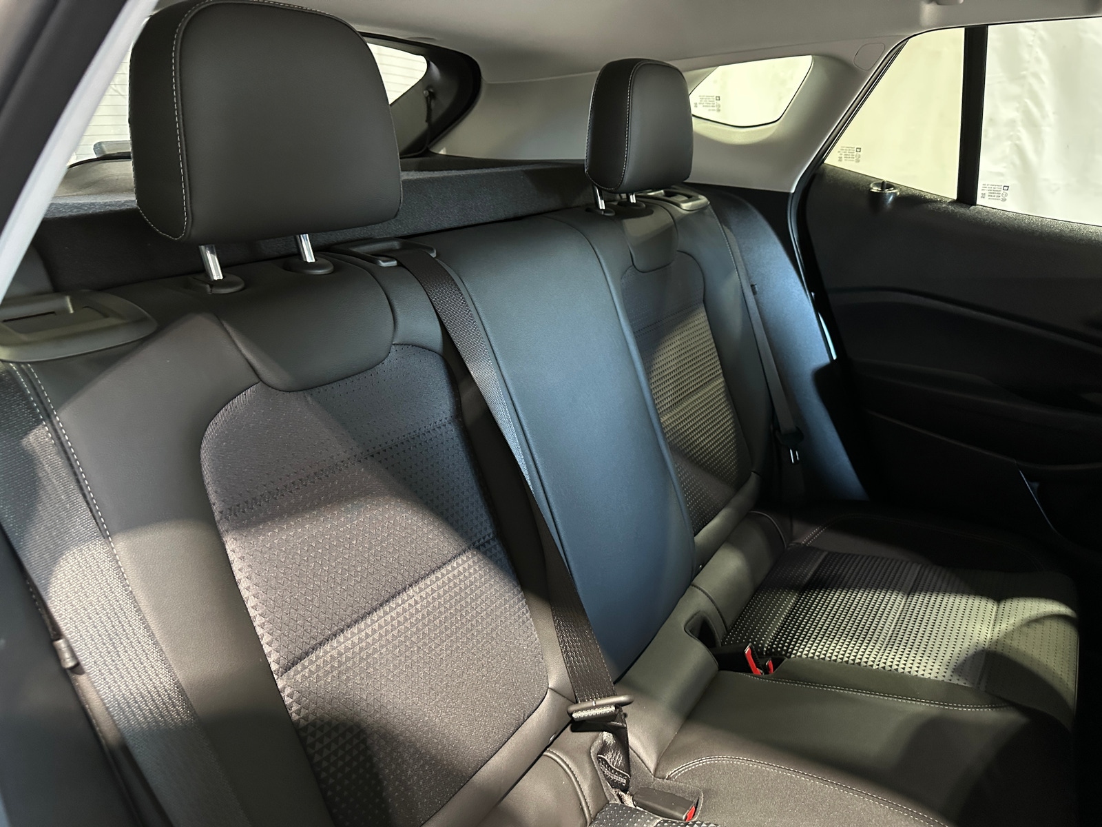 Thumbnail: 2025 Chevrolet Trax - 6