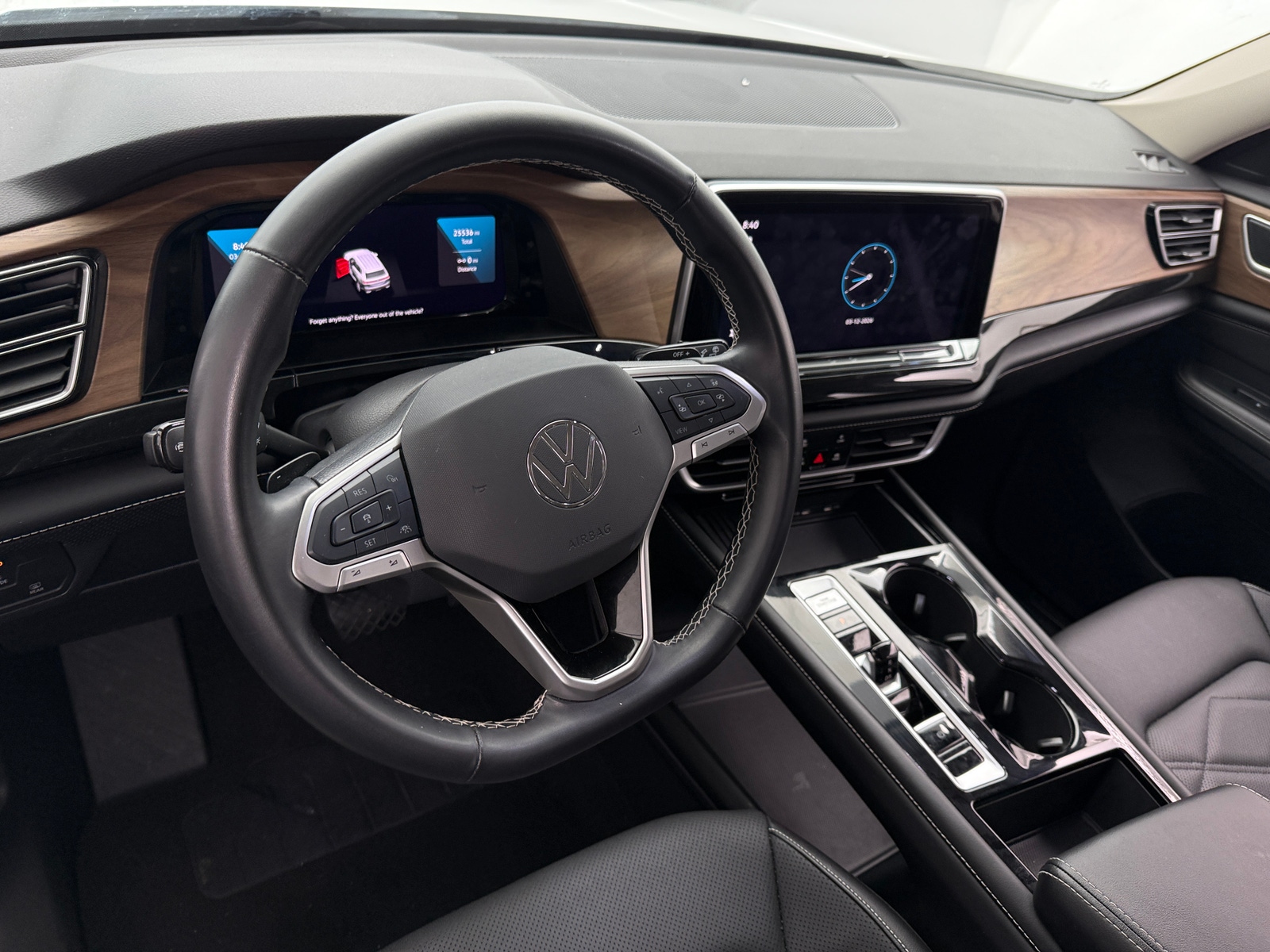 Thumbnail: 2025 Volkswagen Atlas - 4