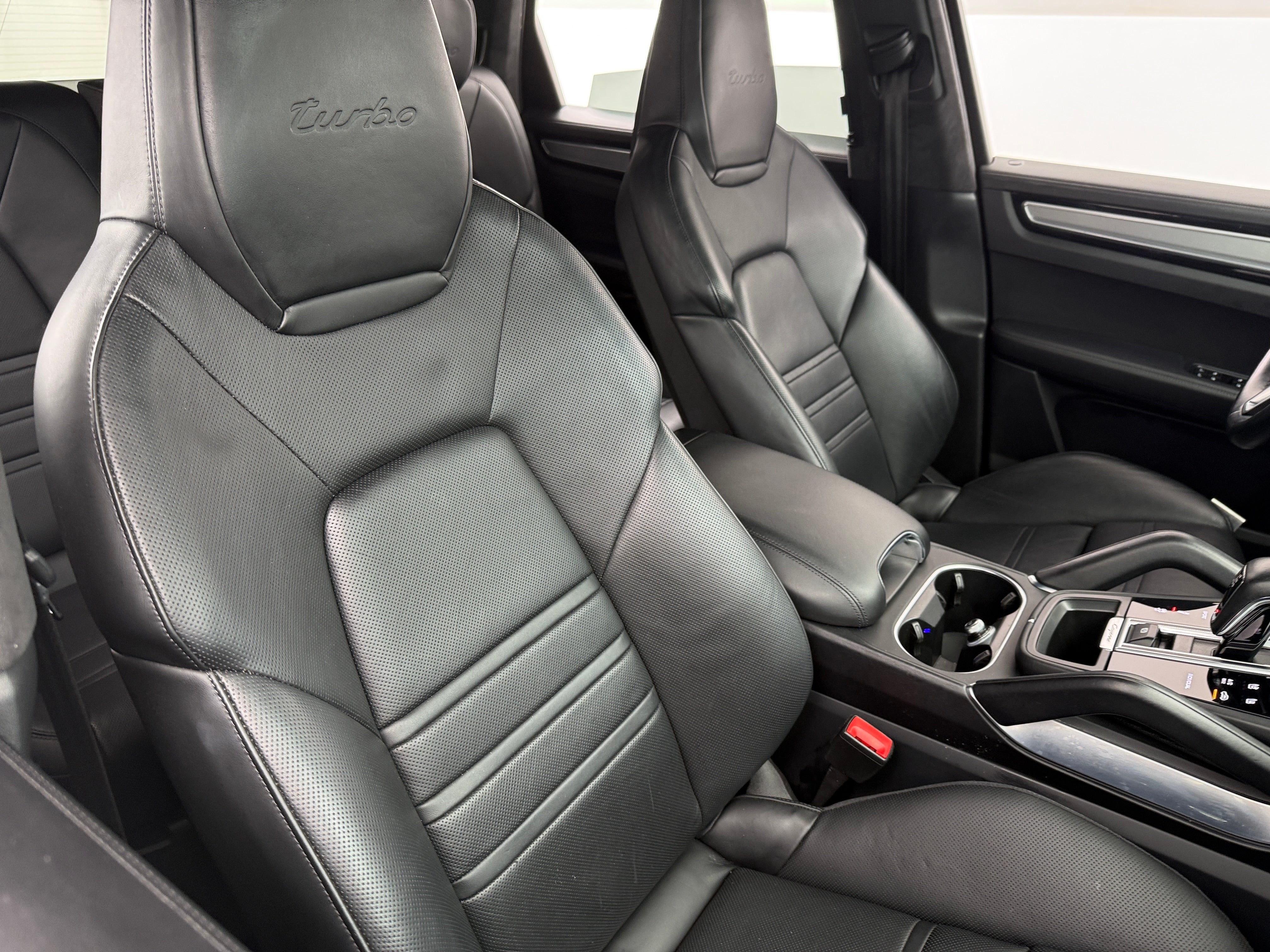 2022 Porsche Cayenne Turbo