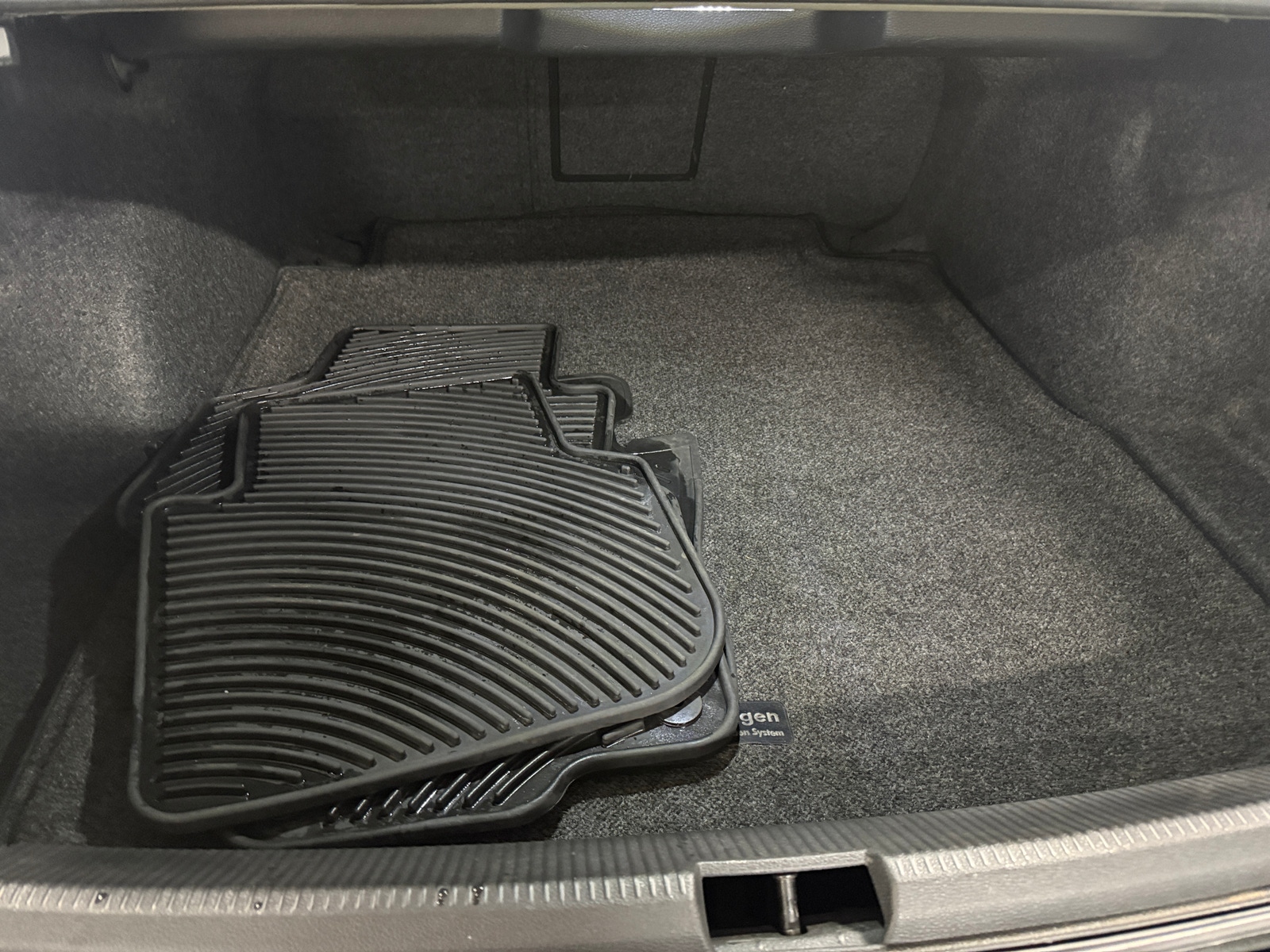 Thumbnail: 2018 Volkswagen Passat - 6