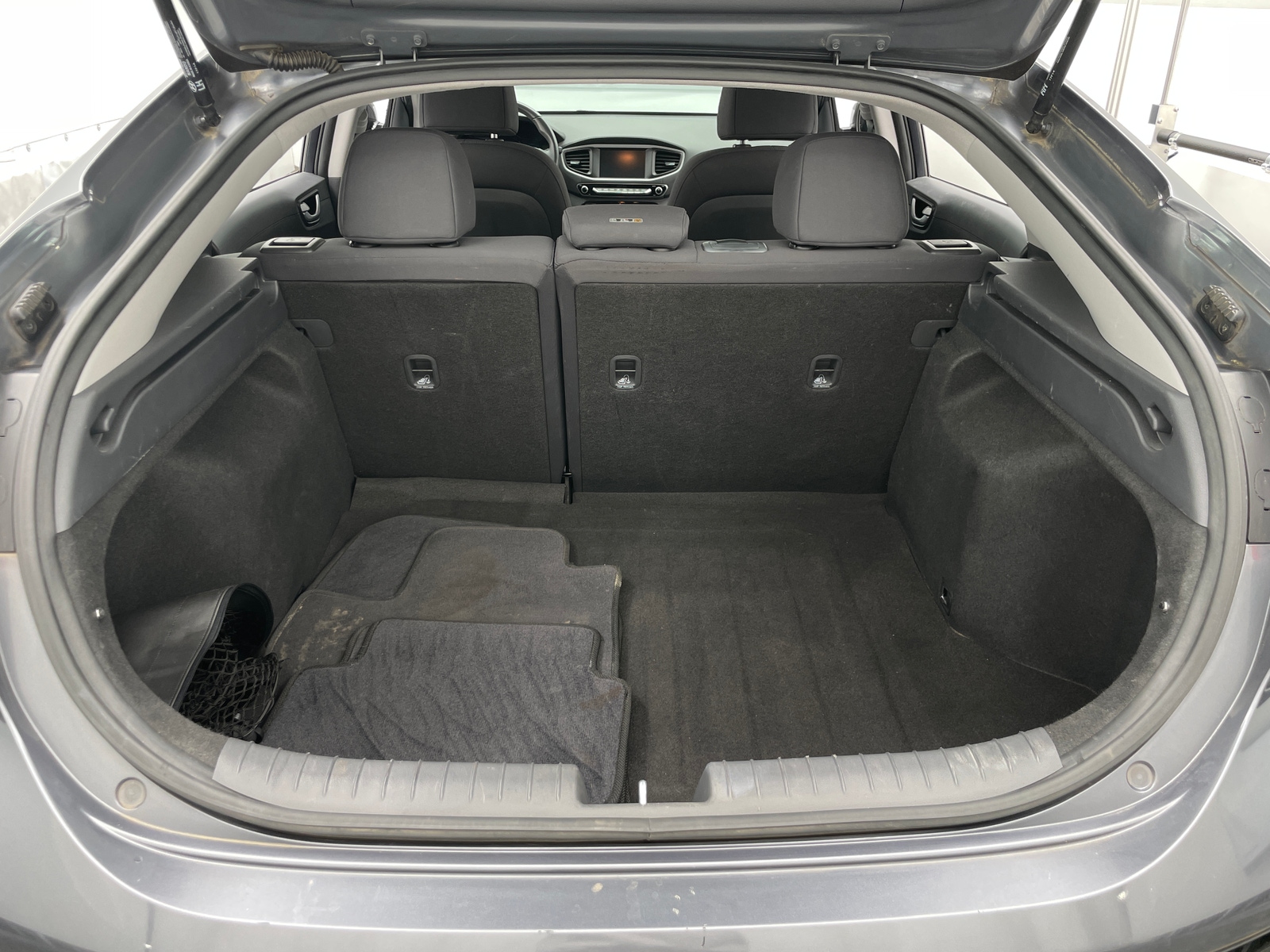 Thumbnail: 2017 Hyundai Ioniq - 7