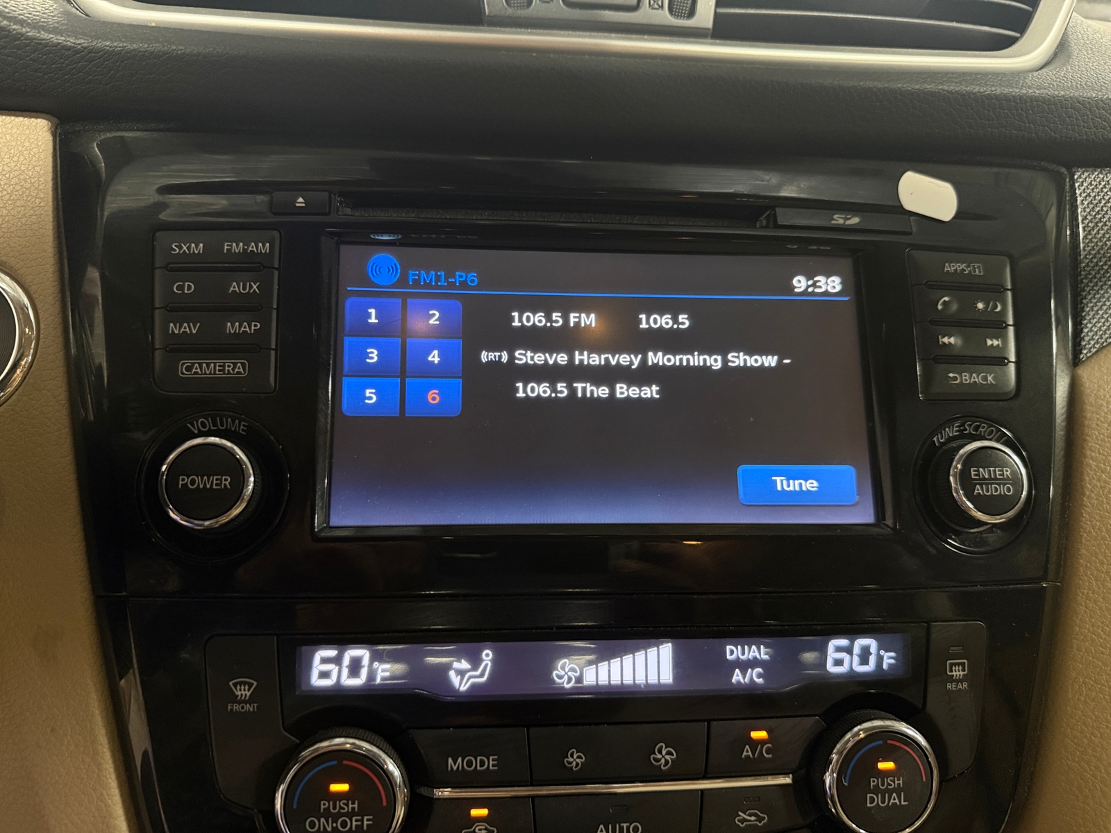 Thumbnail: 2016 Nissan Rogue - 3