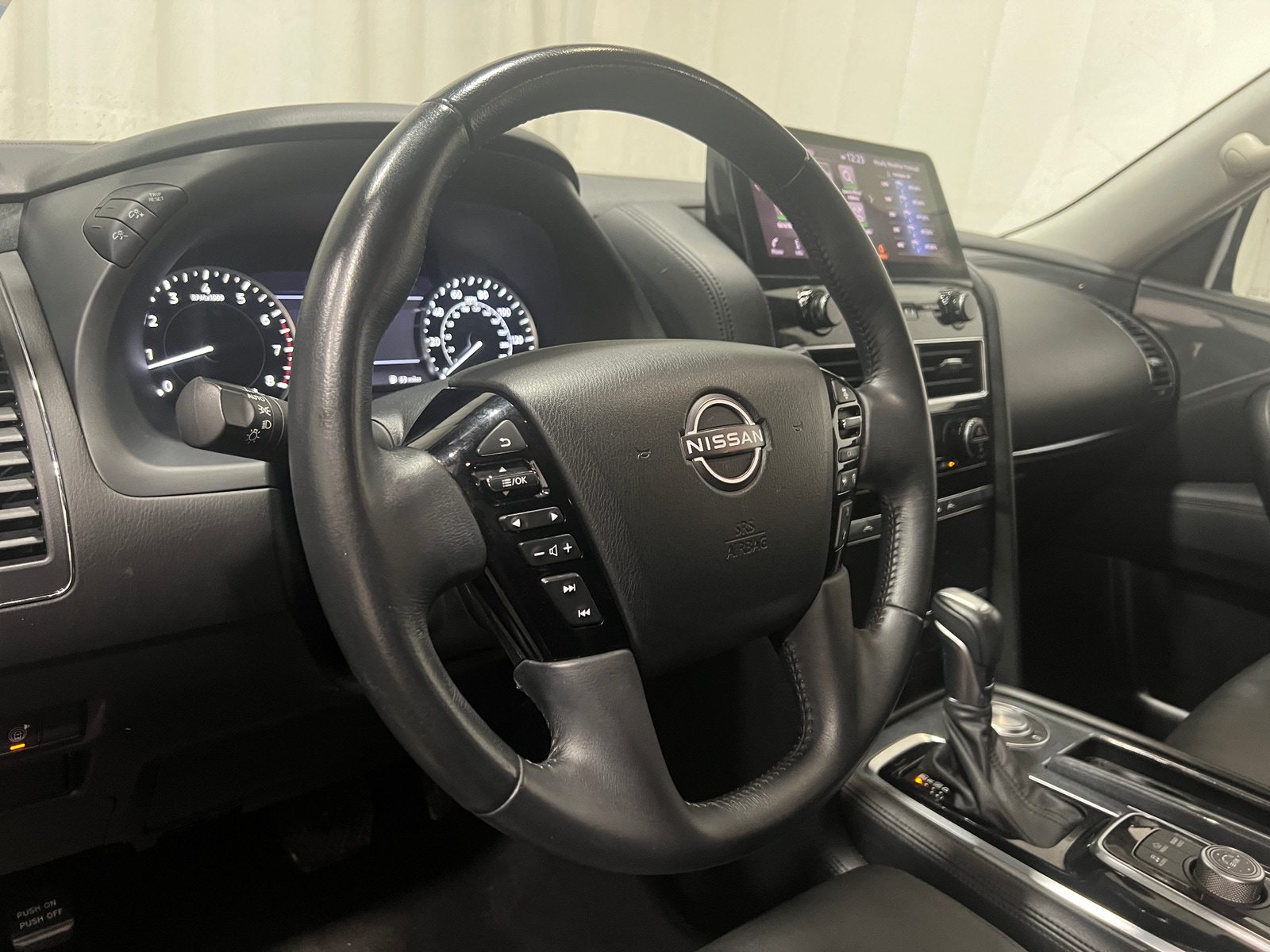 Thumbnail: 2022 Nissan Armada - 4