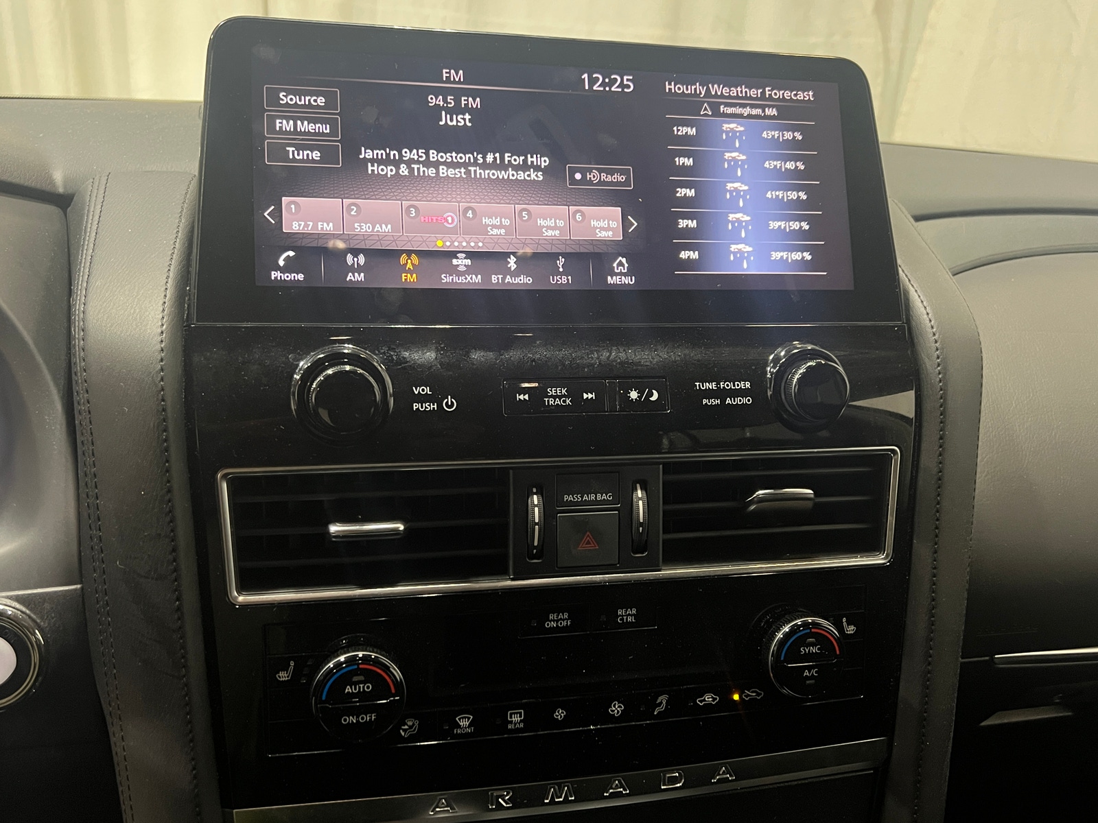 Thumbnail: 2022 Nissan Armada - 3