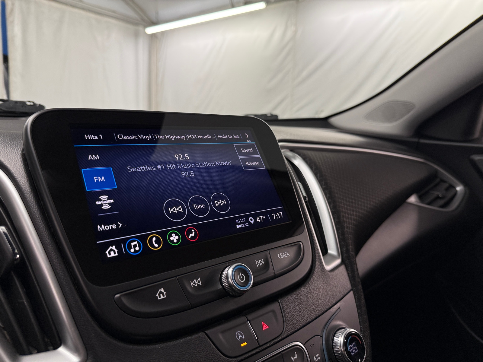 Thumbnail: 2024 Chevrolet Malibu - 4