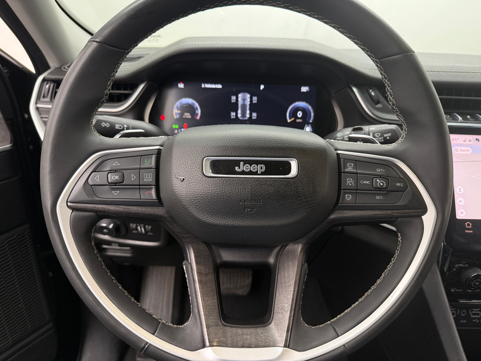 Thumbnail: 2023 Jeep Grand Cherokee - 4