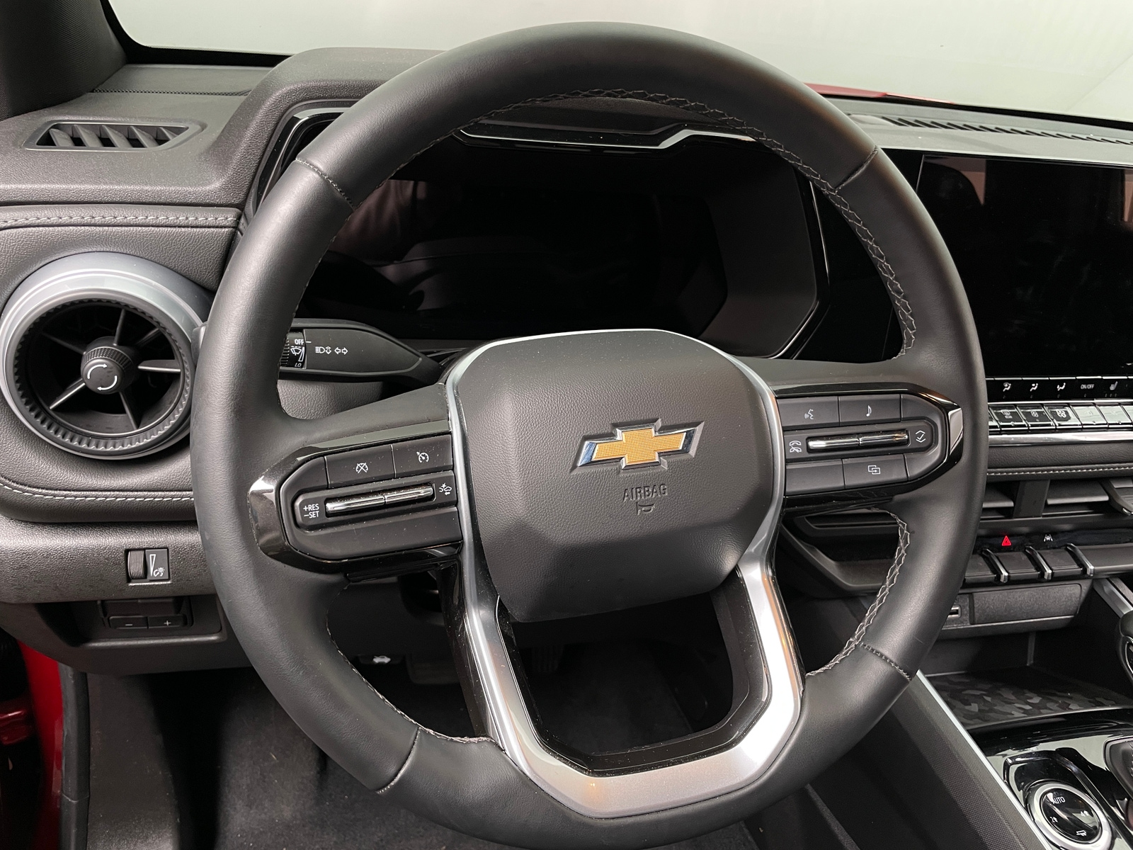 Thumbnail: 2025 Chevrolet Colorado - 5