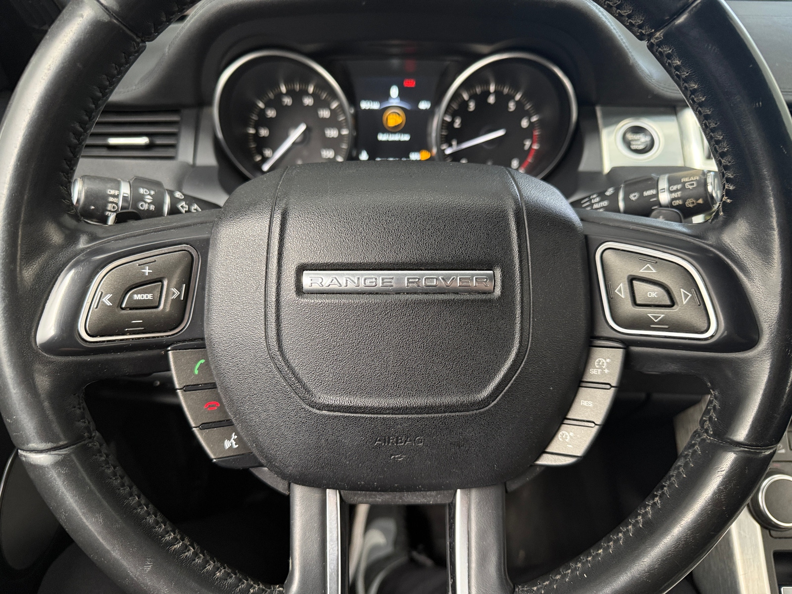 Thumbnail: 2017 Land Rover Range Rover Evoque - 4