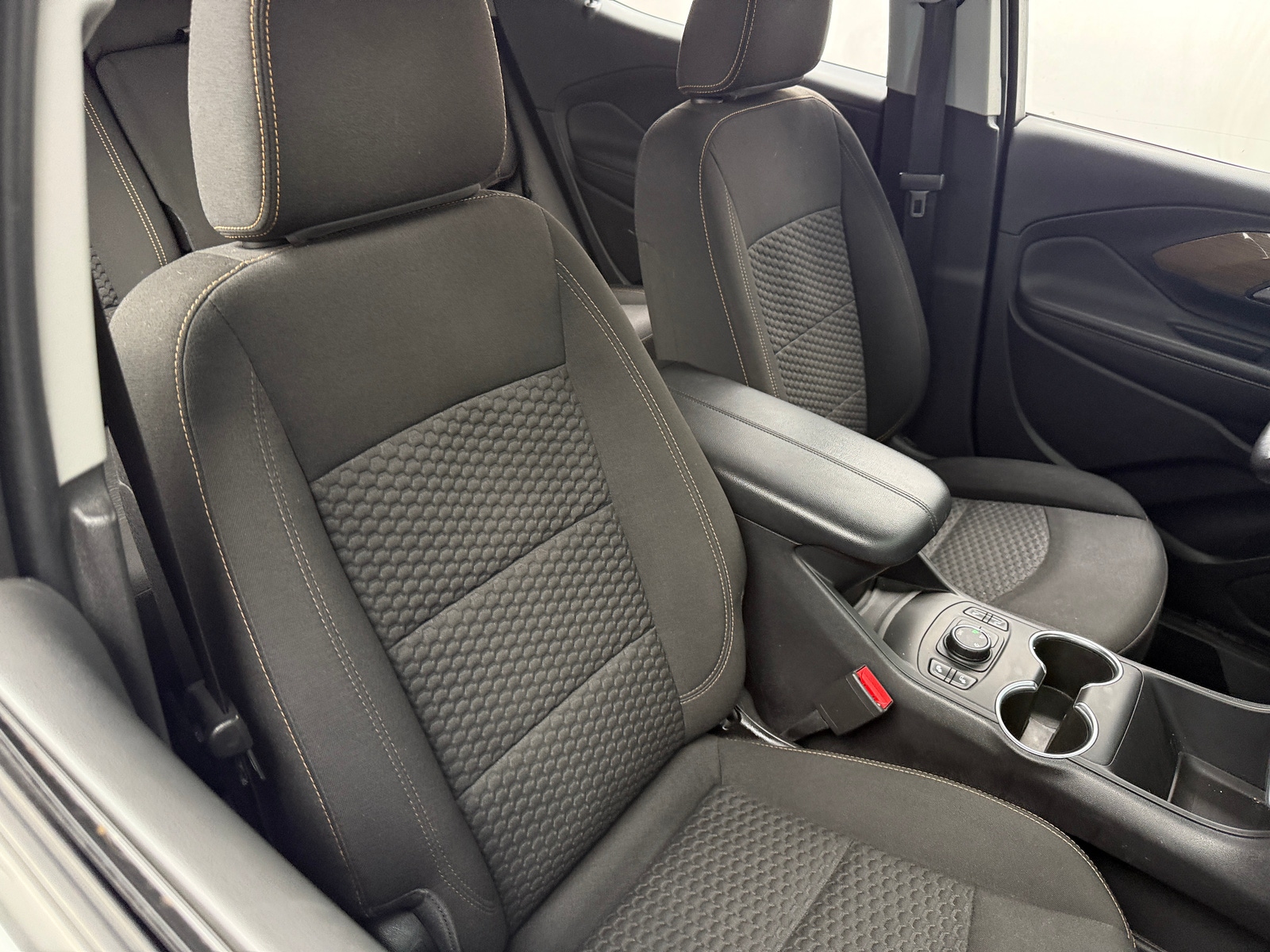 Thumbnail: 2020 GMC Terrain - 2