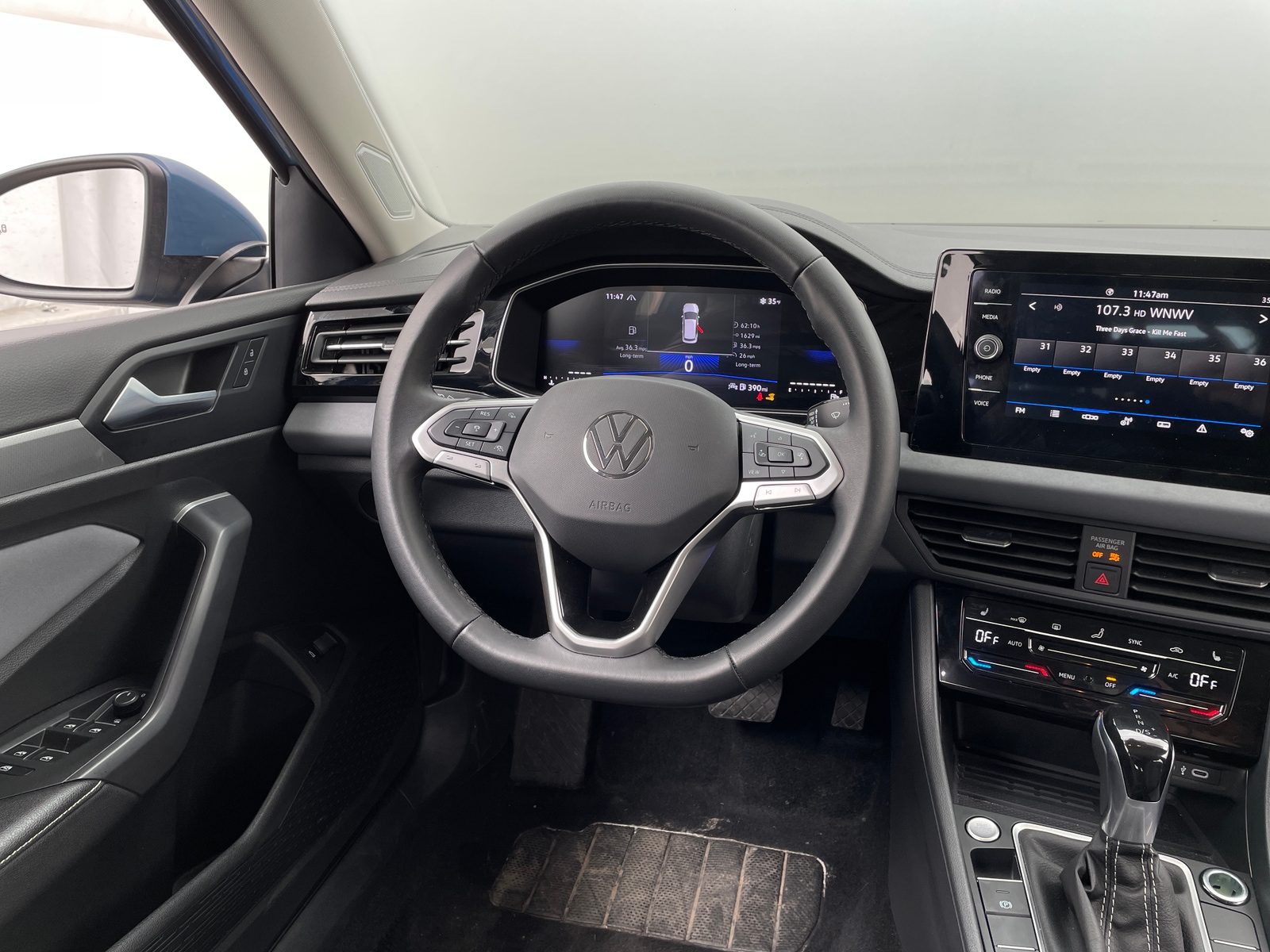 Thumbnail: 2025 Volkswagen Jetta - 4