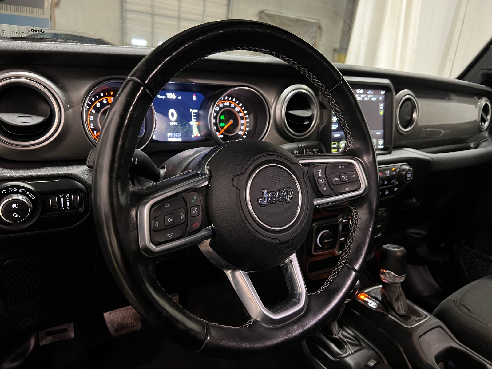 Thumbnail: 2021 Jeep Gladiator - 5