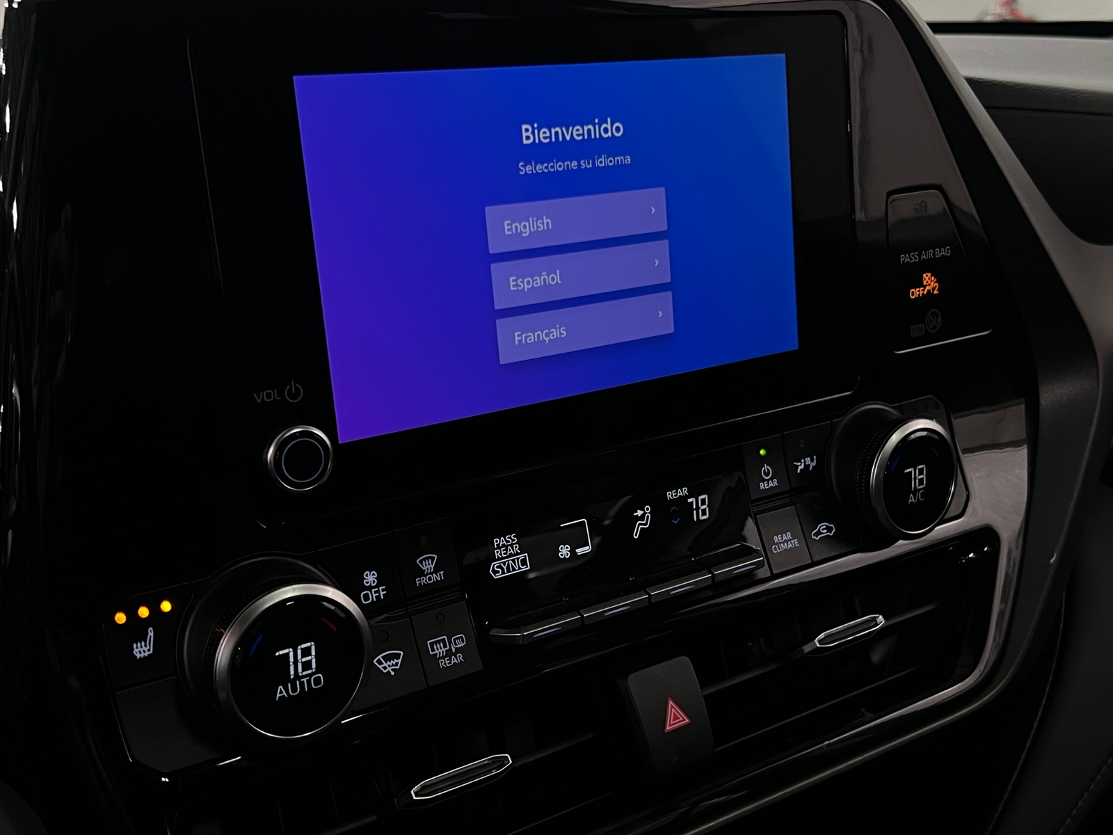 Thumbnail: 2024 Toyota Highlander - 3