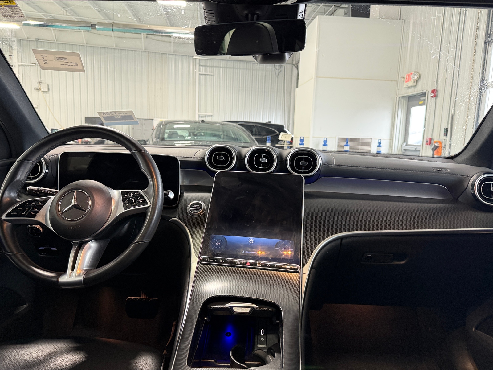 Thumbnail: 2024 Mercedes-Benz GLC - 2