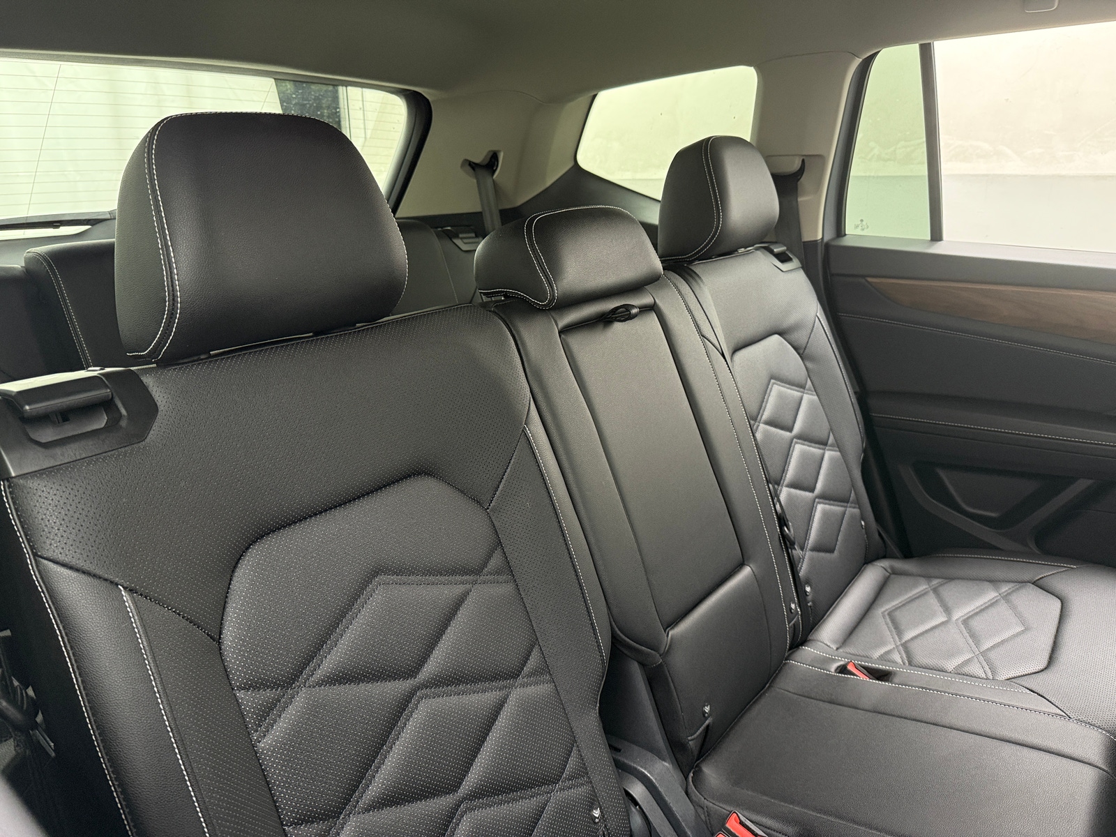 Thumbnail: 2025 Volkswagen Atlas - 5