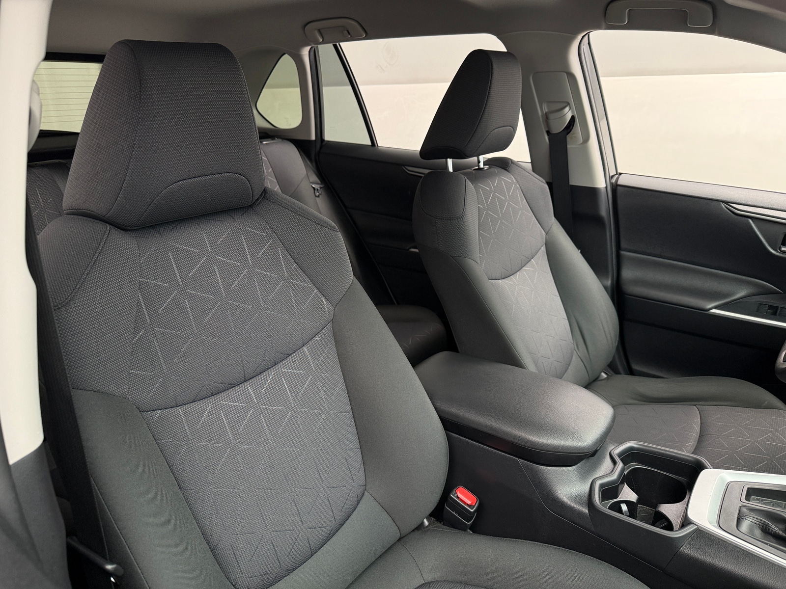 Thumbnail: 2020 Toyota RAV4 - 2