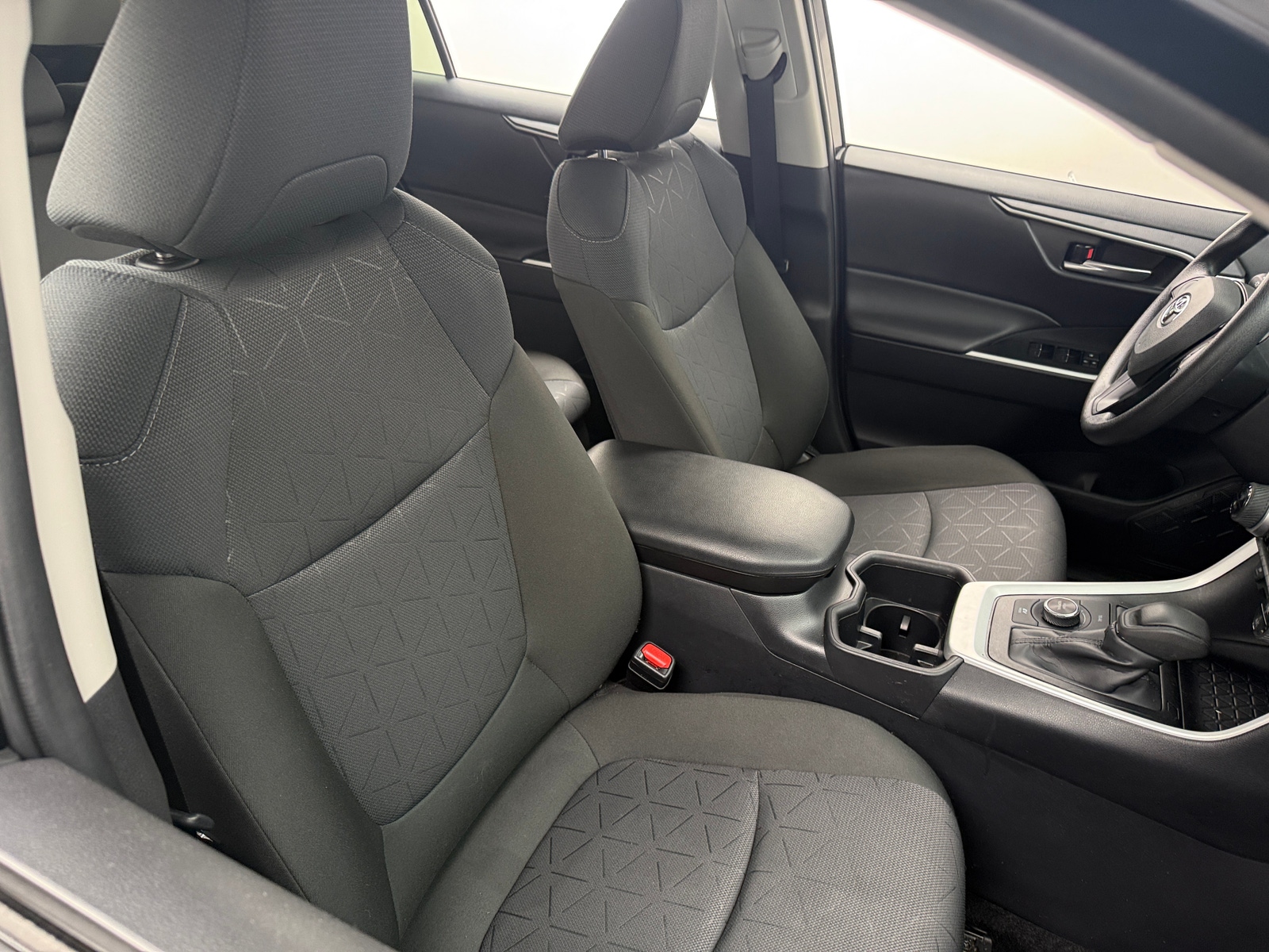 Thumbnail: 2025 Toyota RAV4 - 2