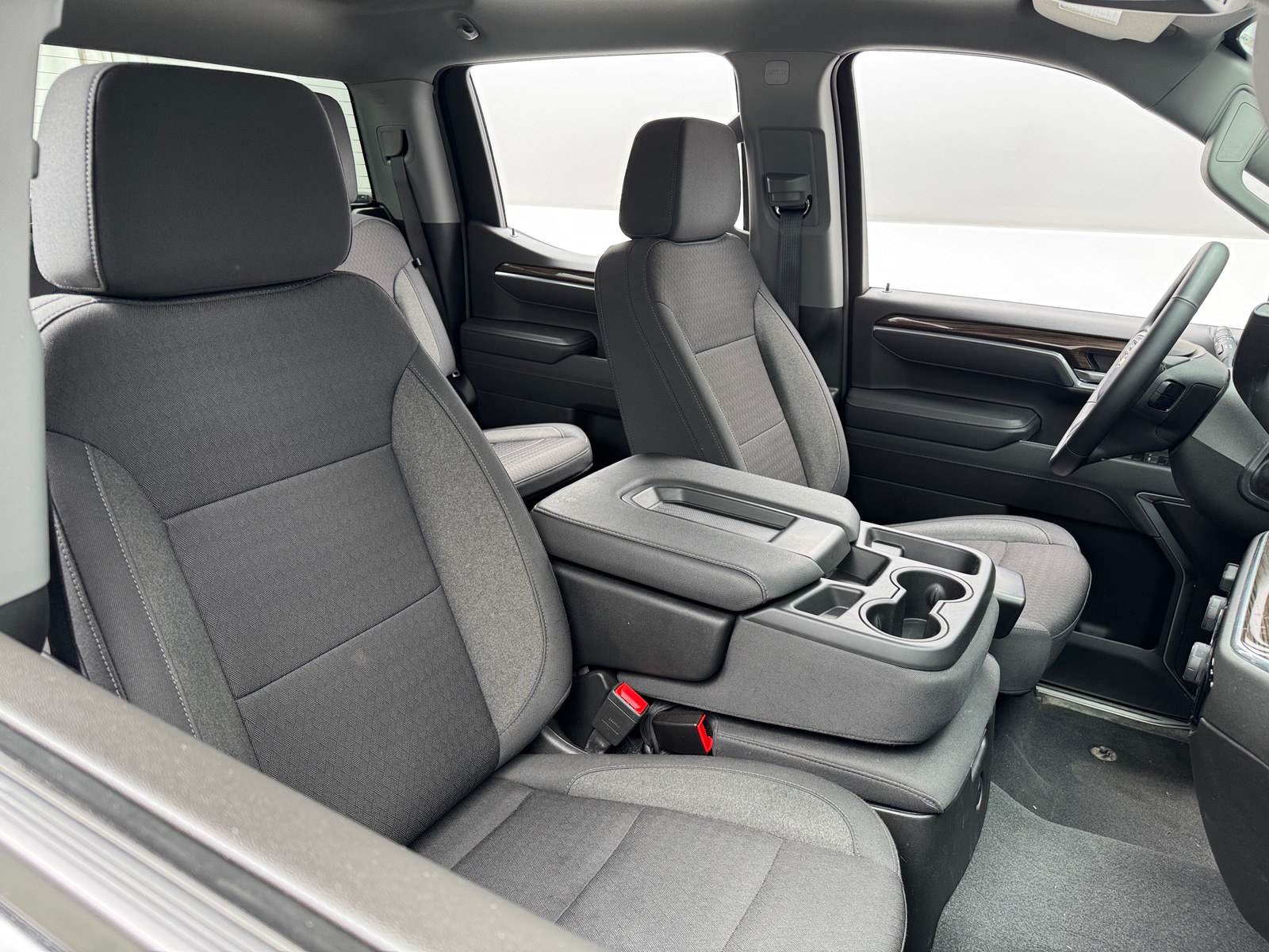 Thumbnail: 2025 Chevrolet Silverado 1500 - 2