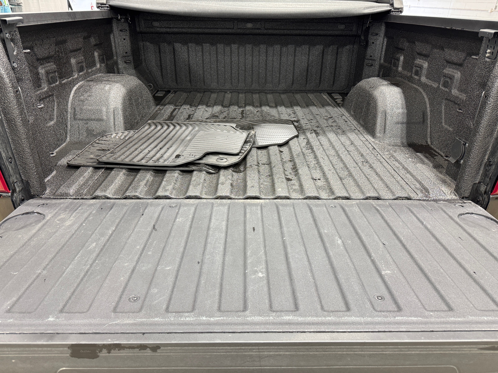 Thumbnail: 2025 Chevrolet Silverado 1500 - 7