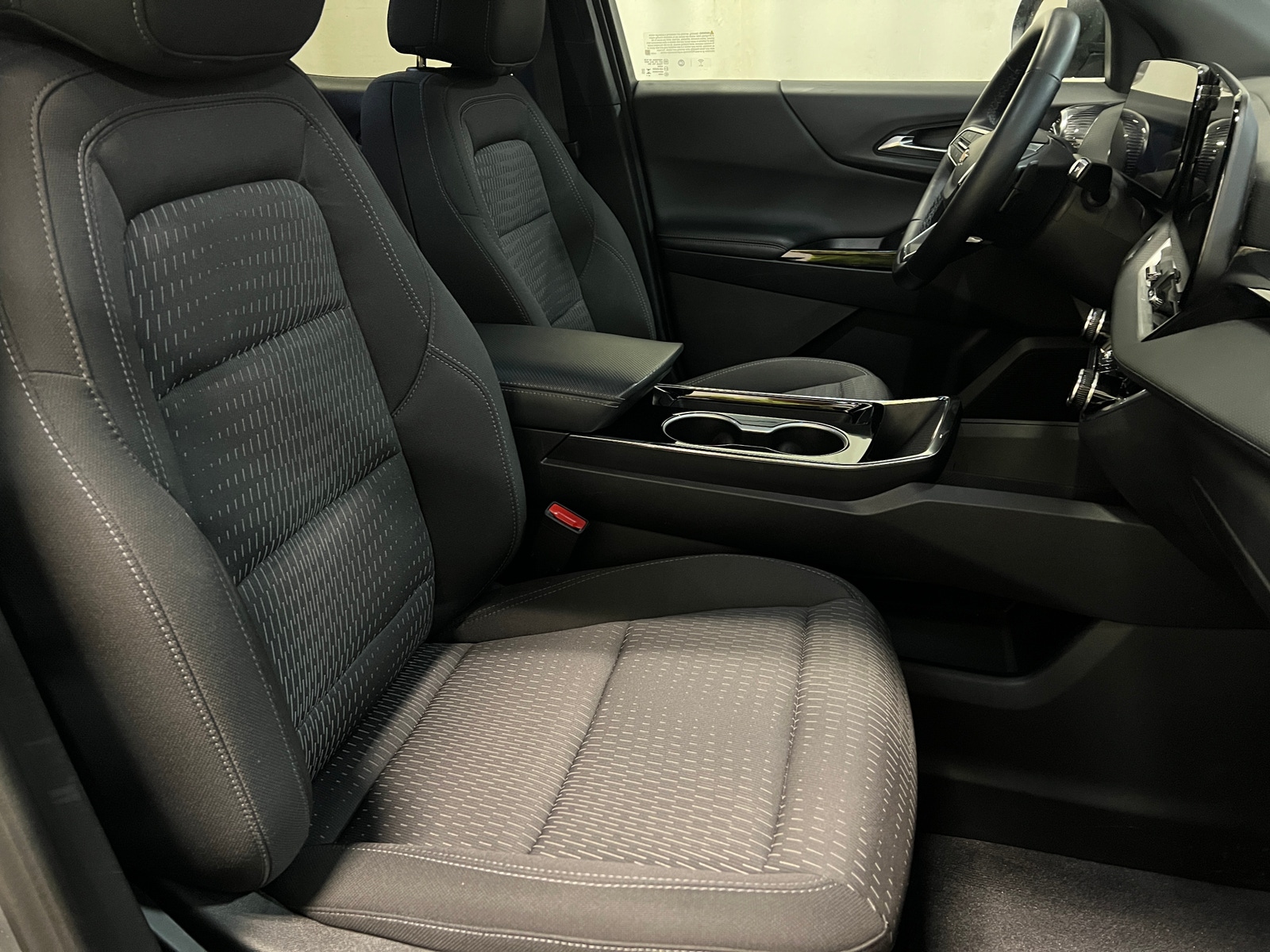 Thumbnail: 2025 Chevrolet Equinox - 2