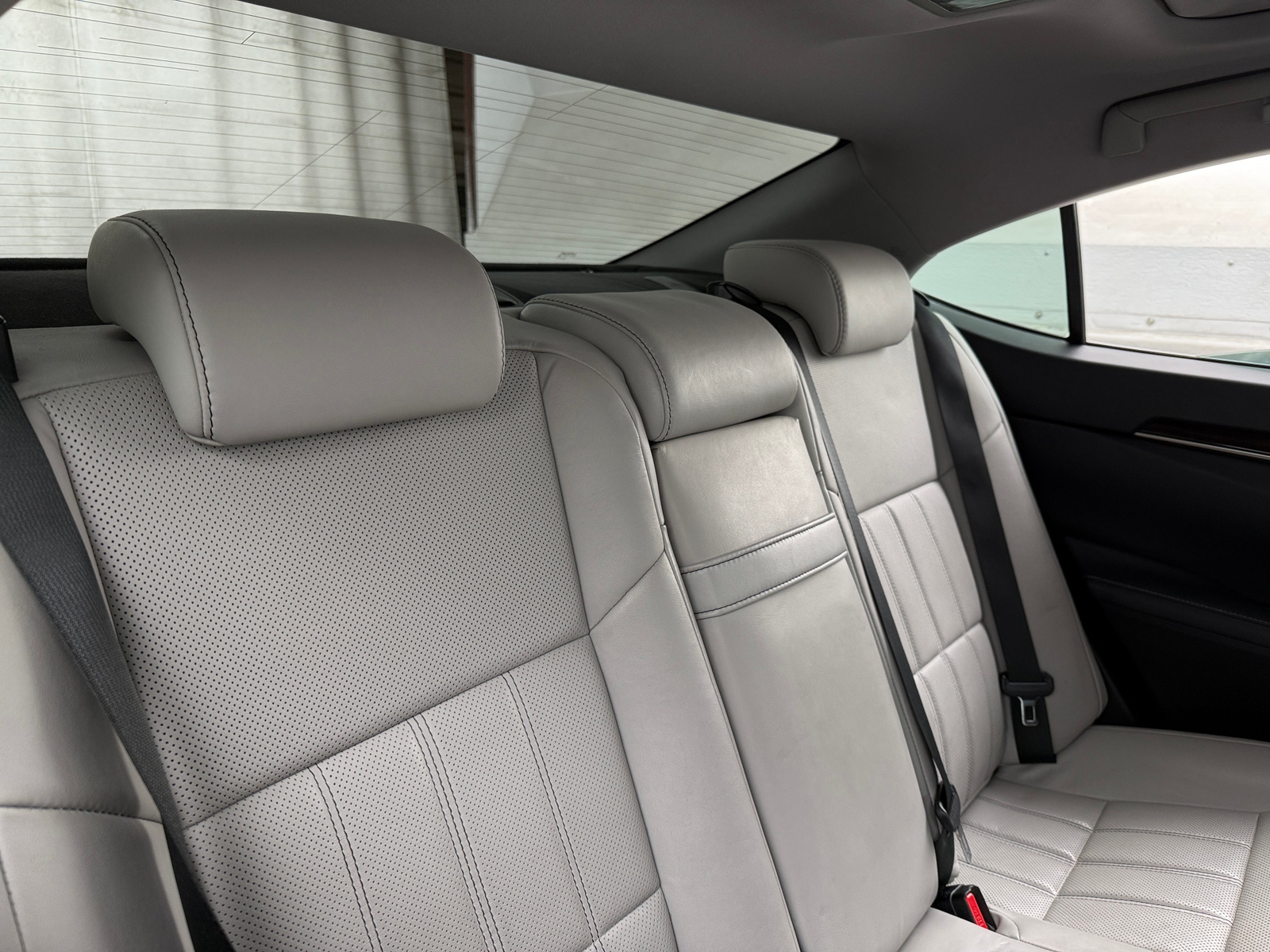 Thumbnail: 2017 Lexus ES - 5