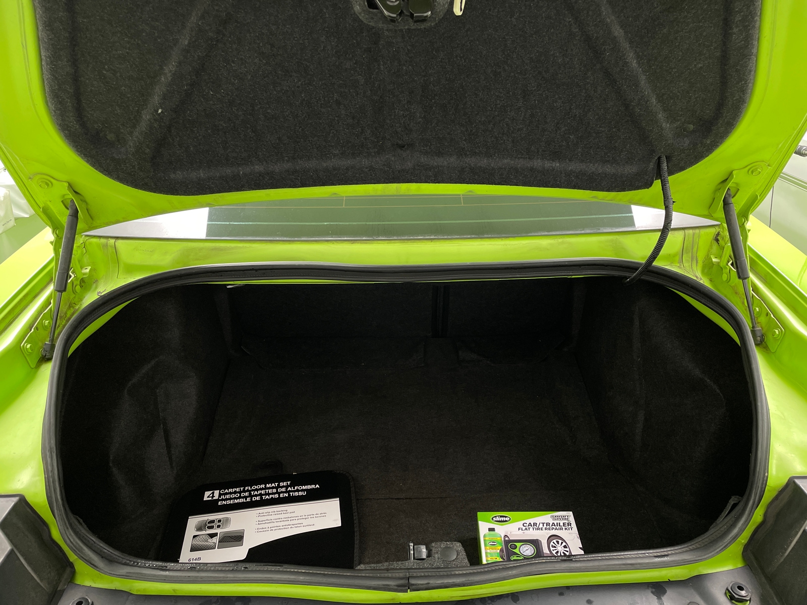 Thumbnail: 2015 Dodge Challenger - 4