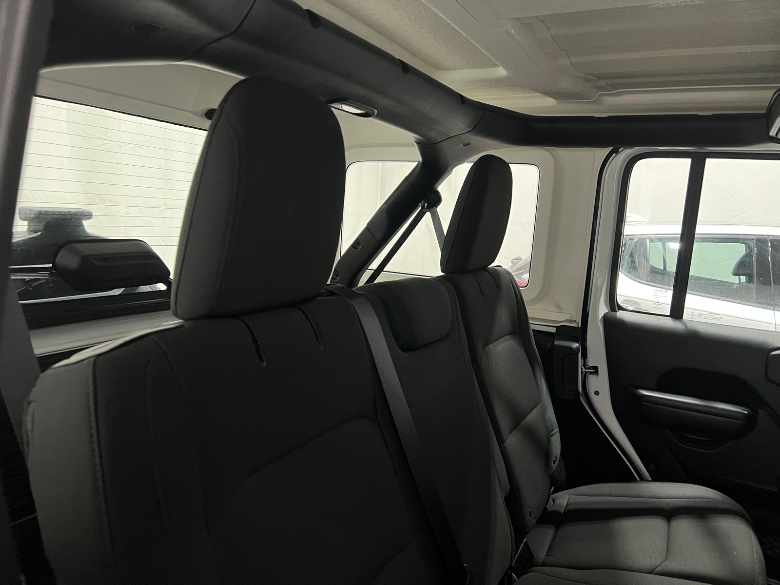 Thumbnail: 2018 Jeep Wrangler - 6