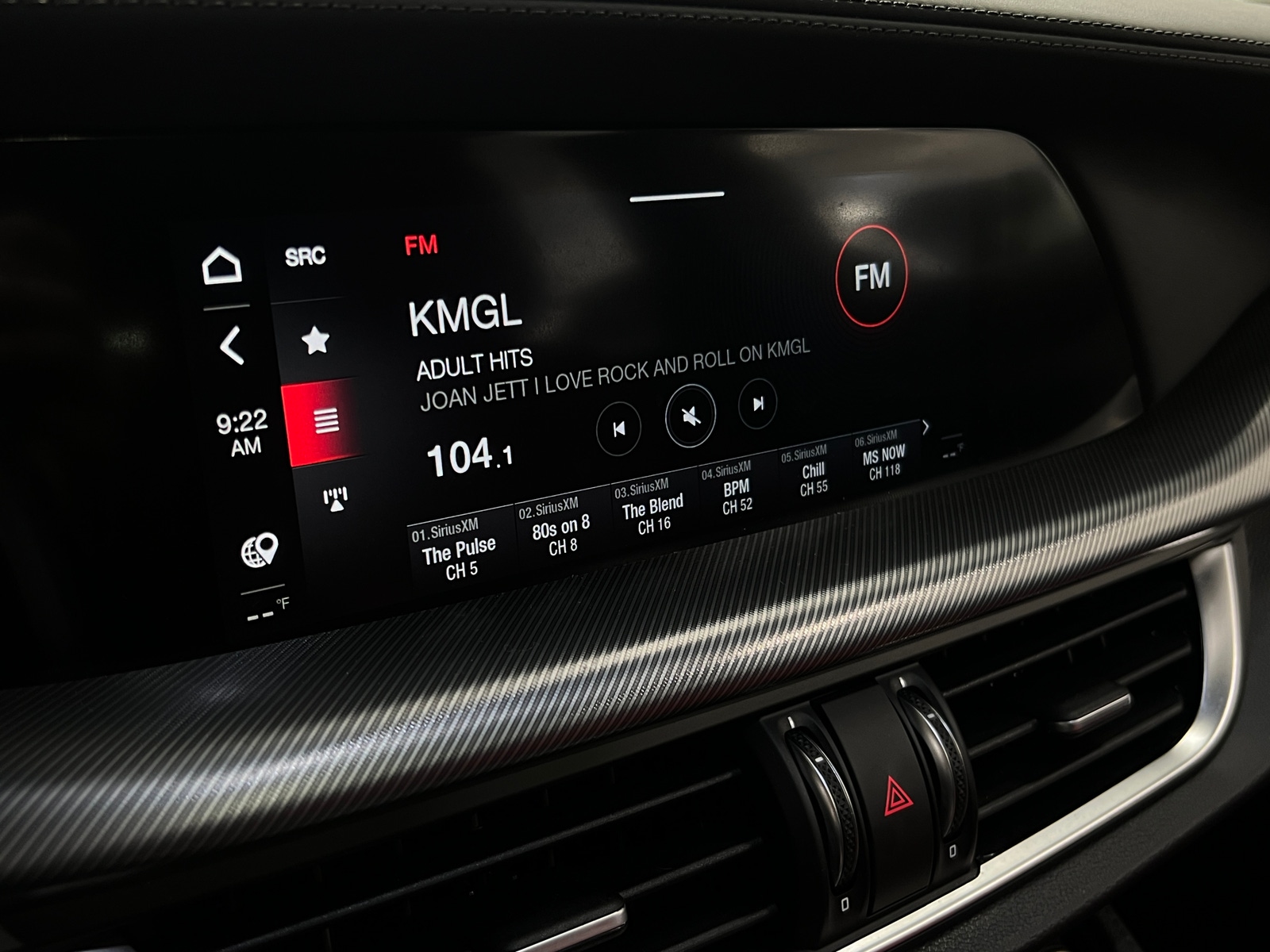 Thumbnail: 2024 Alfa Romeo Stelvio - 3