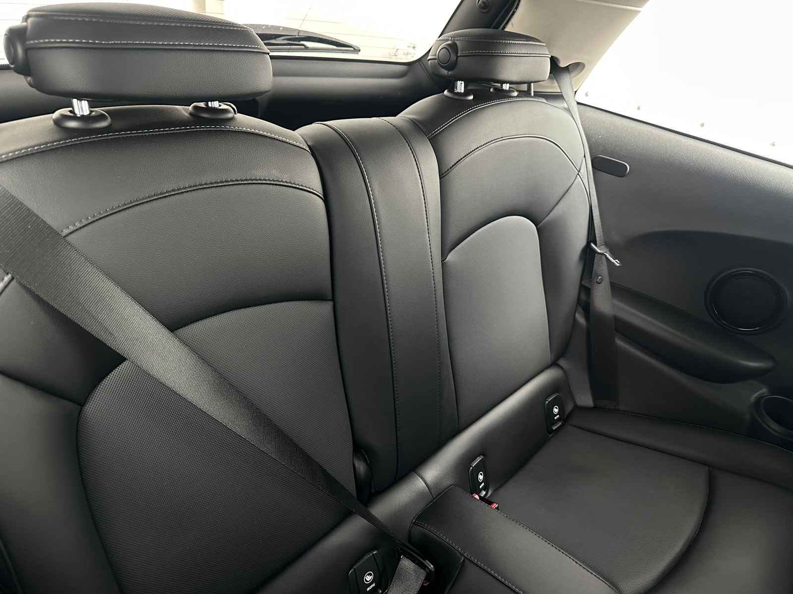 Thumbnail: 2018 MINI Cooper Hardtop - 5