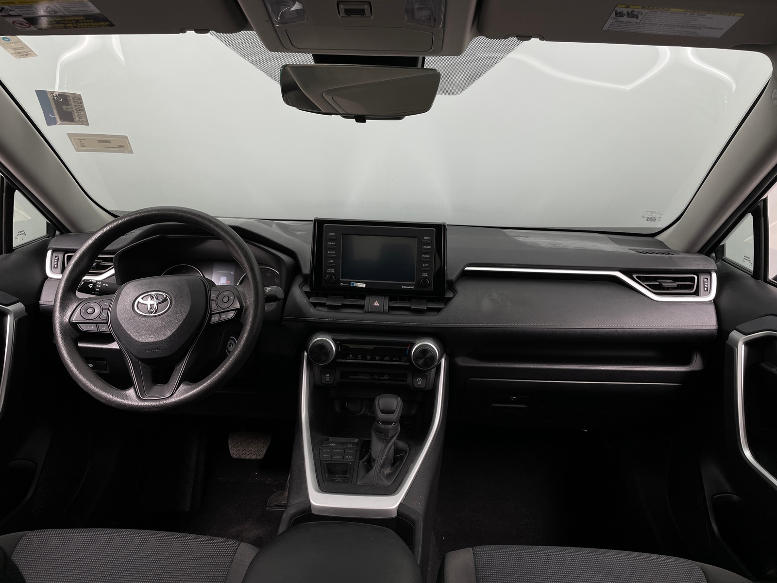 Thumbnail: 2022 Toyota RAV4 - 3