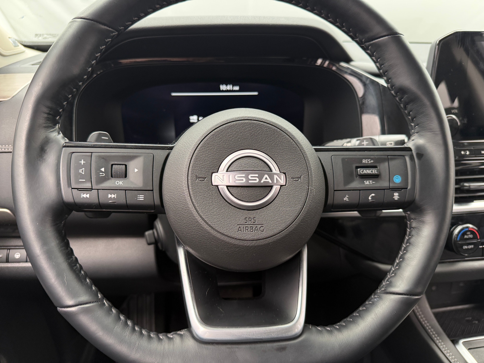 Thumbnail: 2023 Nissan Pathfinder - 5