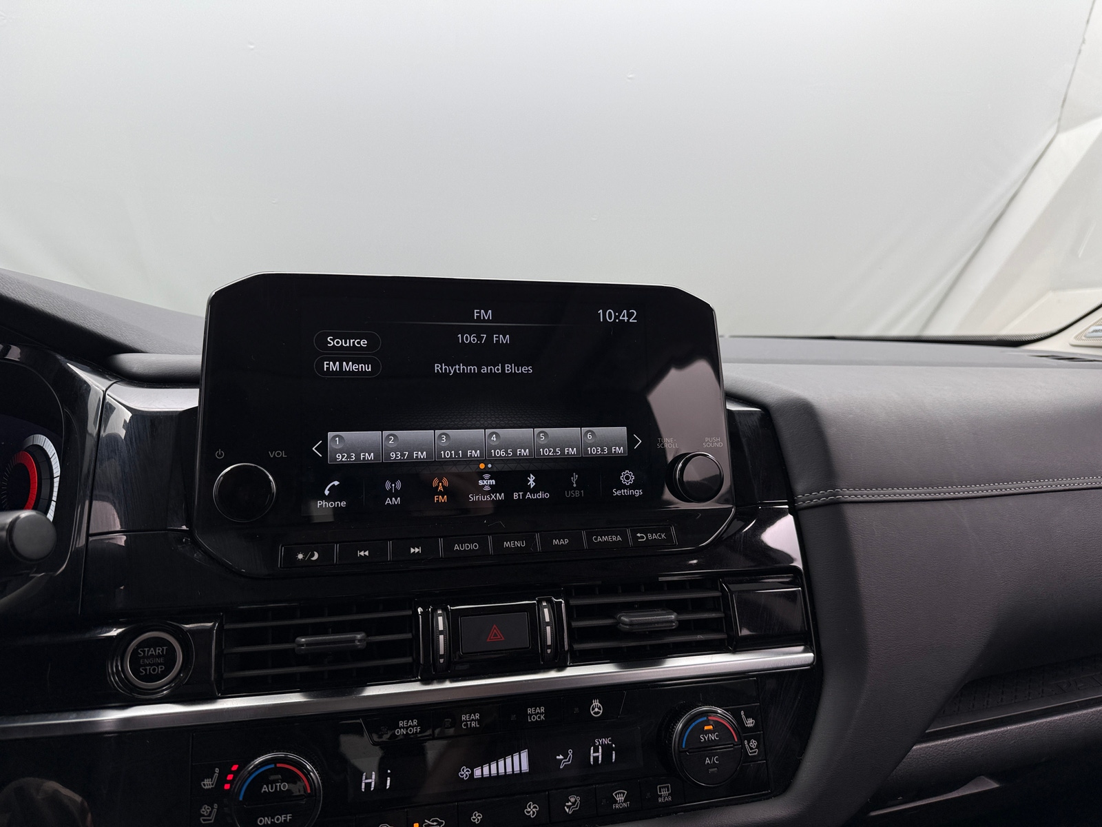 Thumbnail: 2023 Nissan Pathfinder - 4