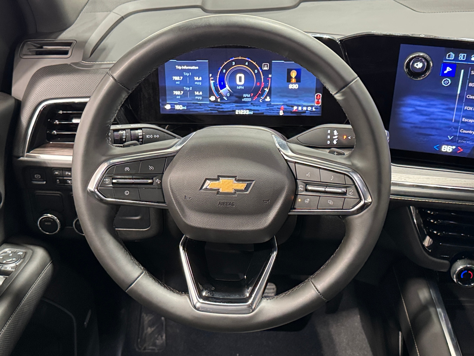 Thumbnail: 2025 Chevrolet Tahoe - 4