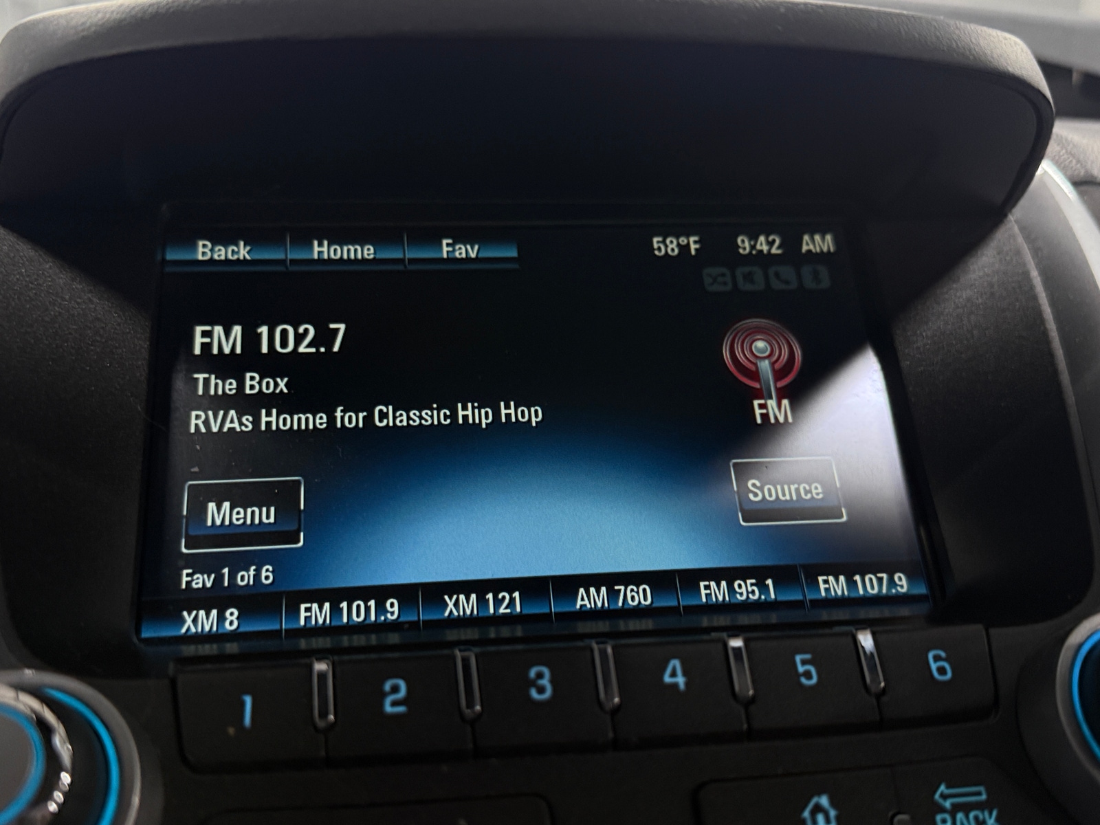 Thumbnail: 2017 Chevrolet Equinox - 4