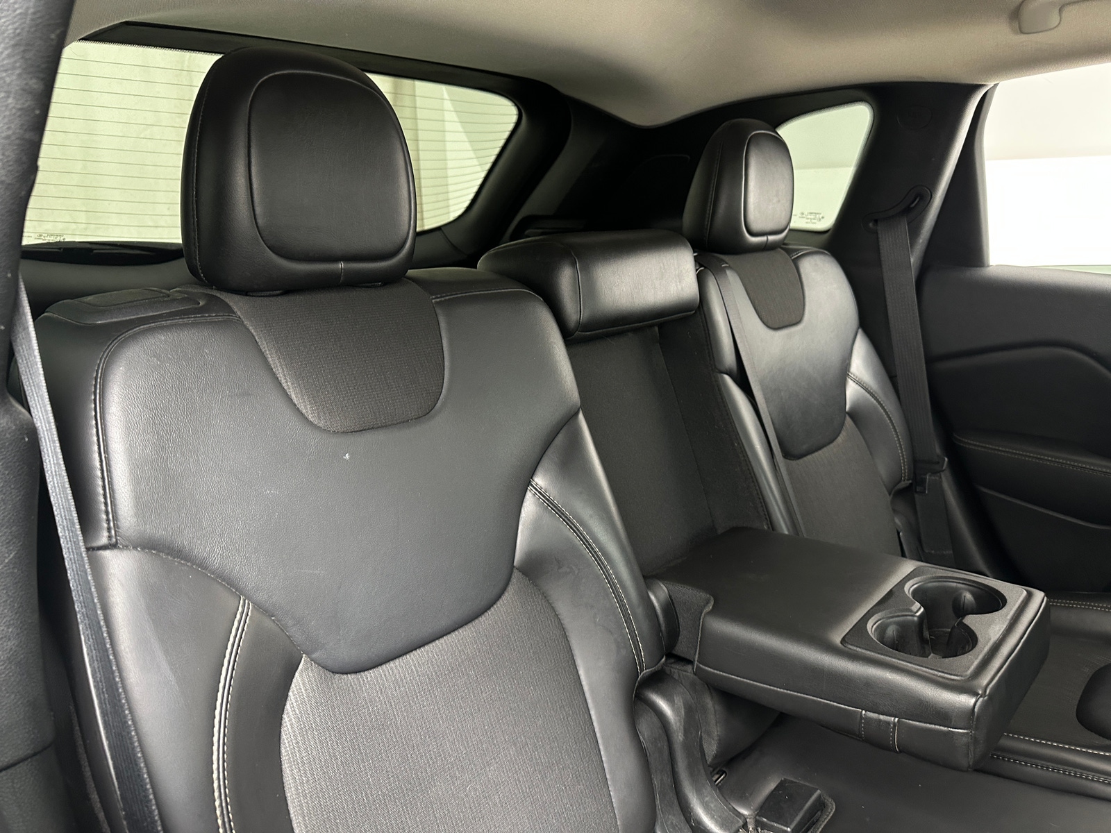 Thumbnail: 2018 Jeep Cherokee - 6