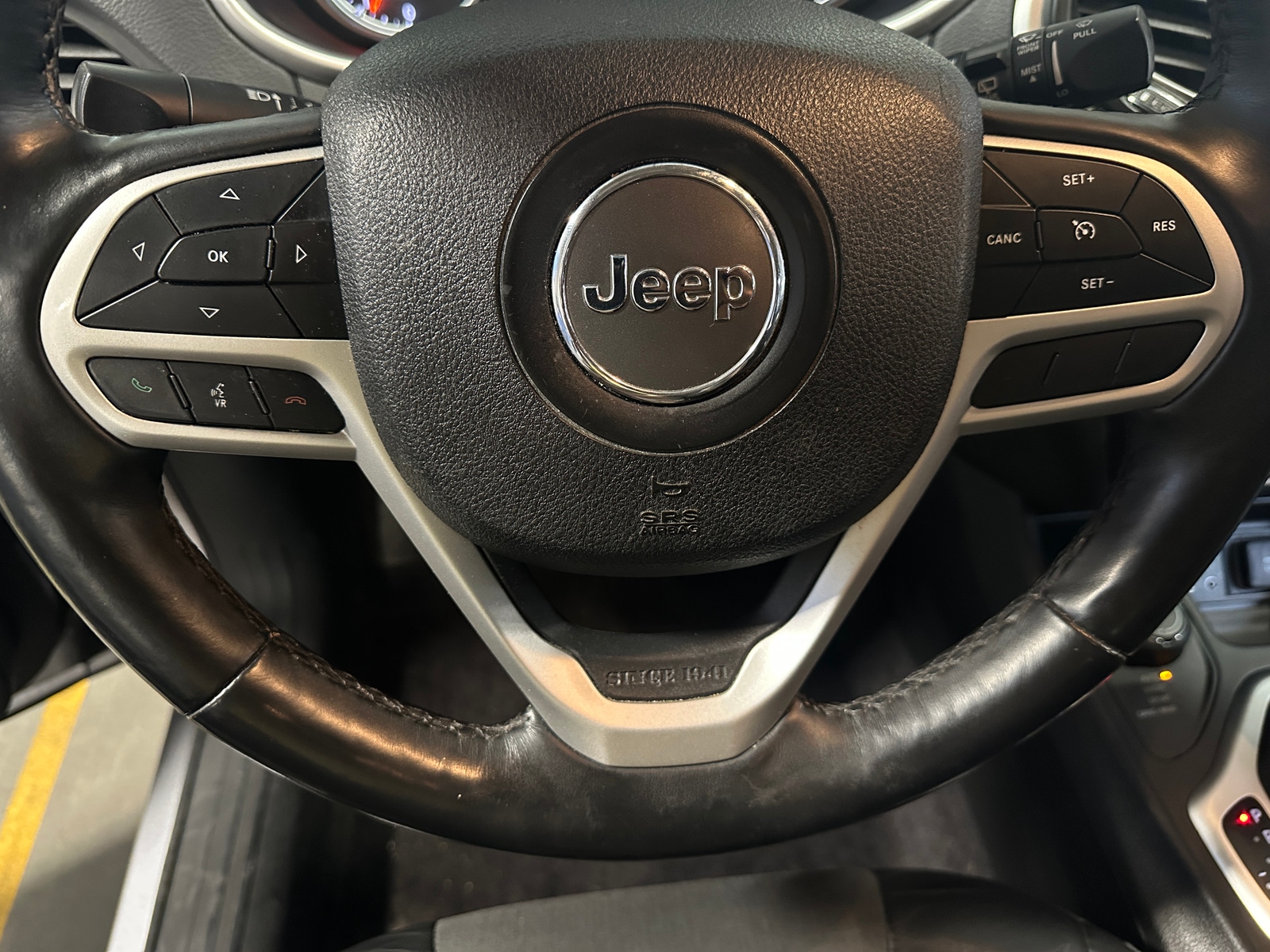 Thumbnail: 2018 Jeep Cherokee - 5