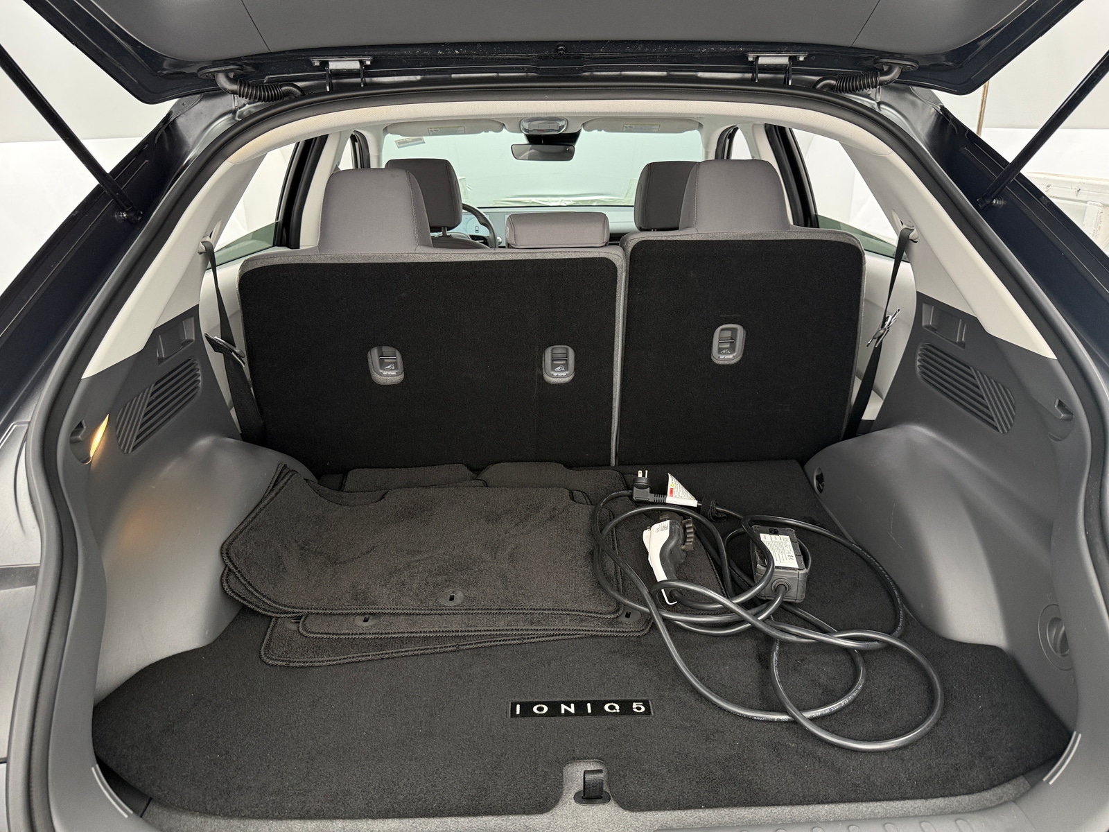 Thumbnail: 2023 Hyundai Ioniq 5 - 7