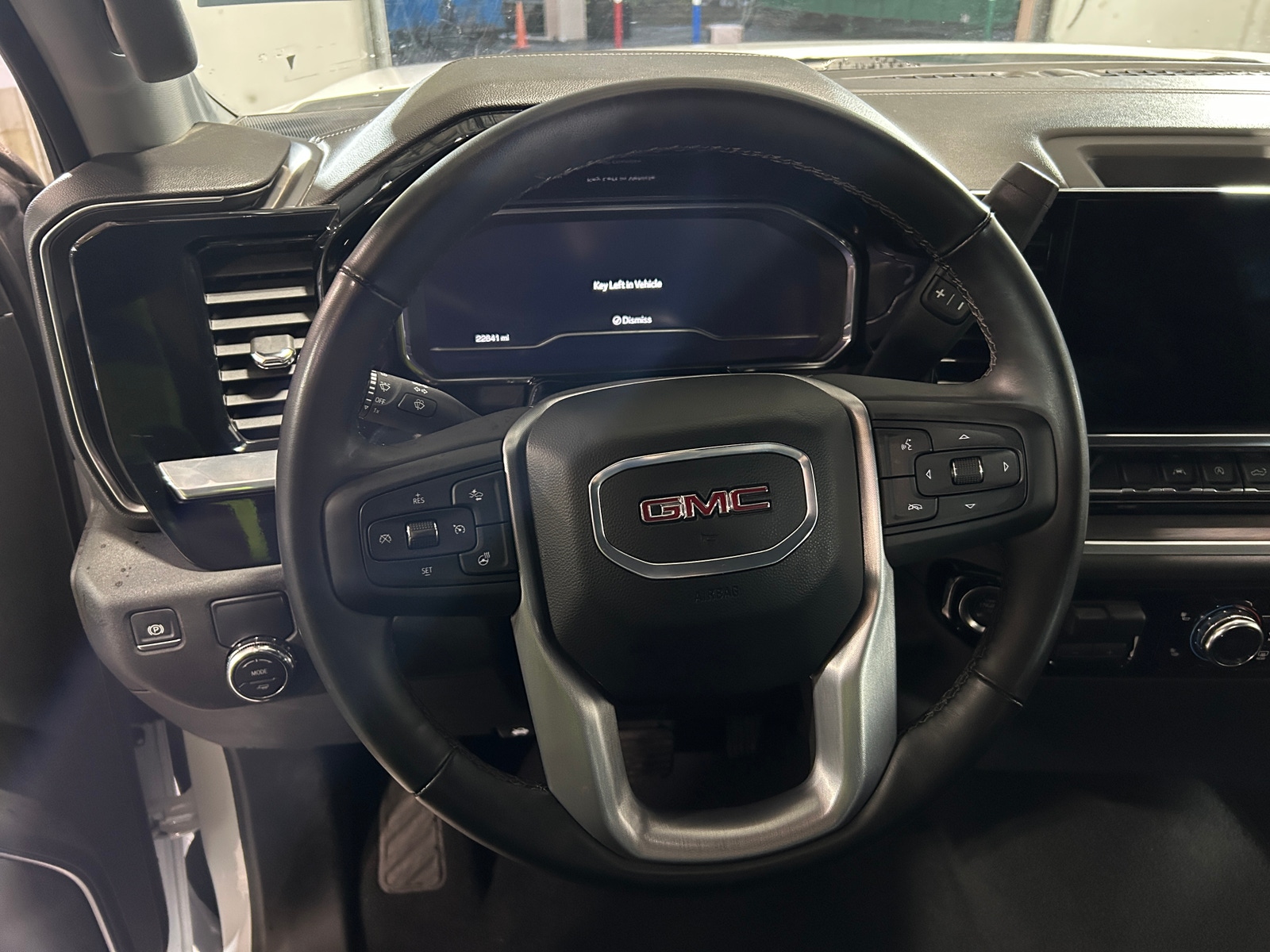 Thumbnail: 2025 GMC Sierra 1500 - 4