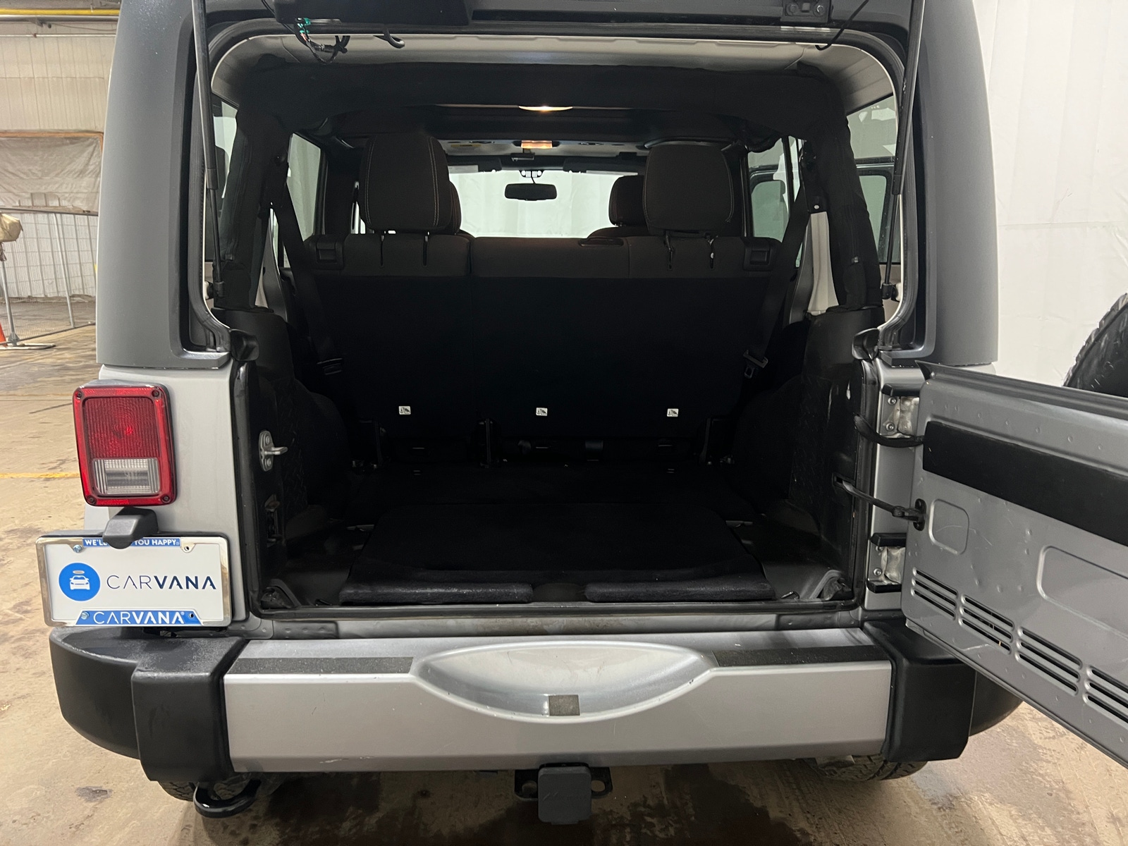 Thumbnail: 2016 Jeep Wrangler - 7