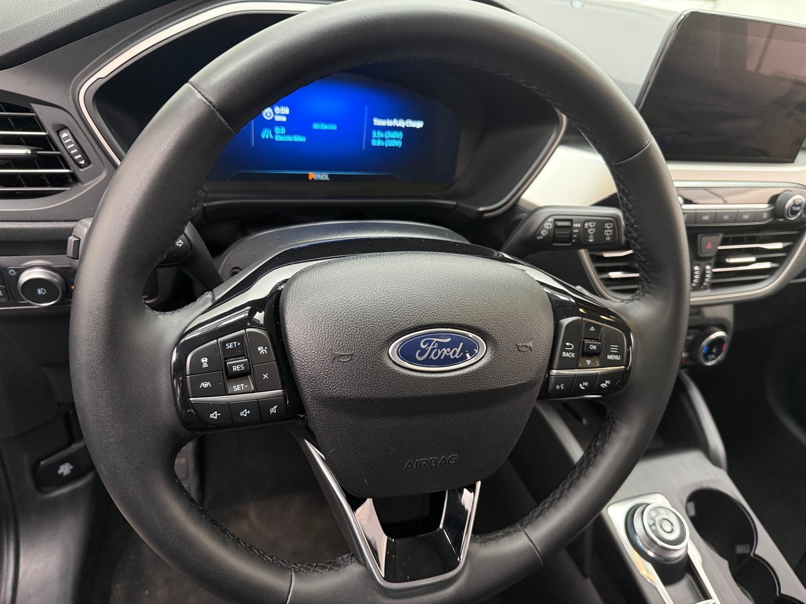 Thumbnail: 2022 Ford Escape - 4